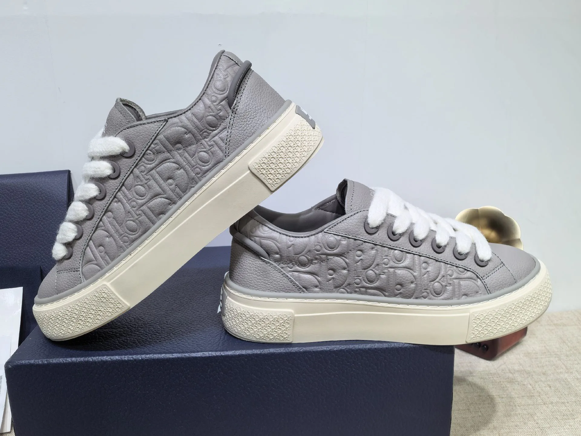 Women's Sneakers CHRISTIAN DIOR 17805342