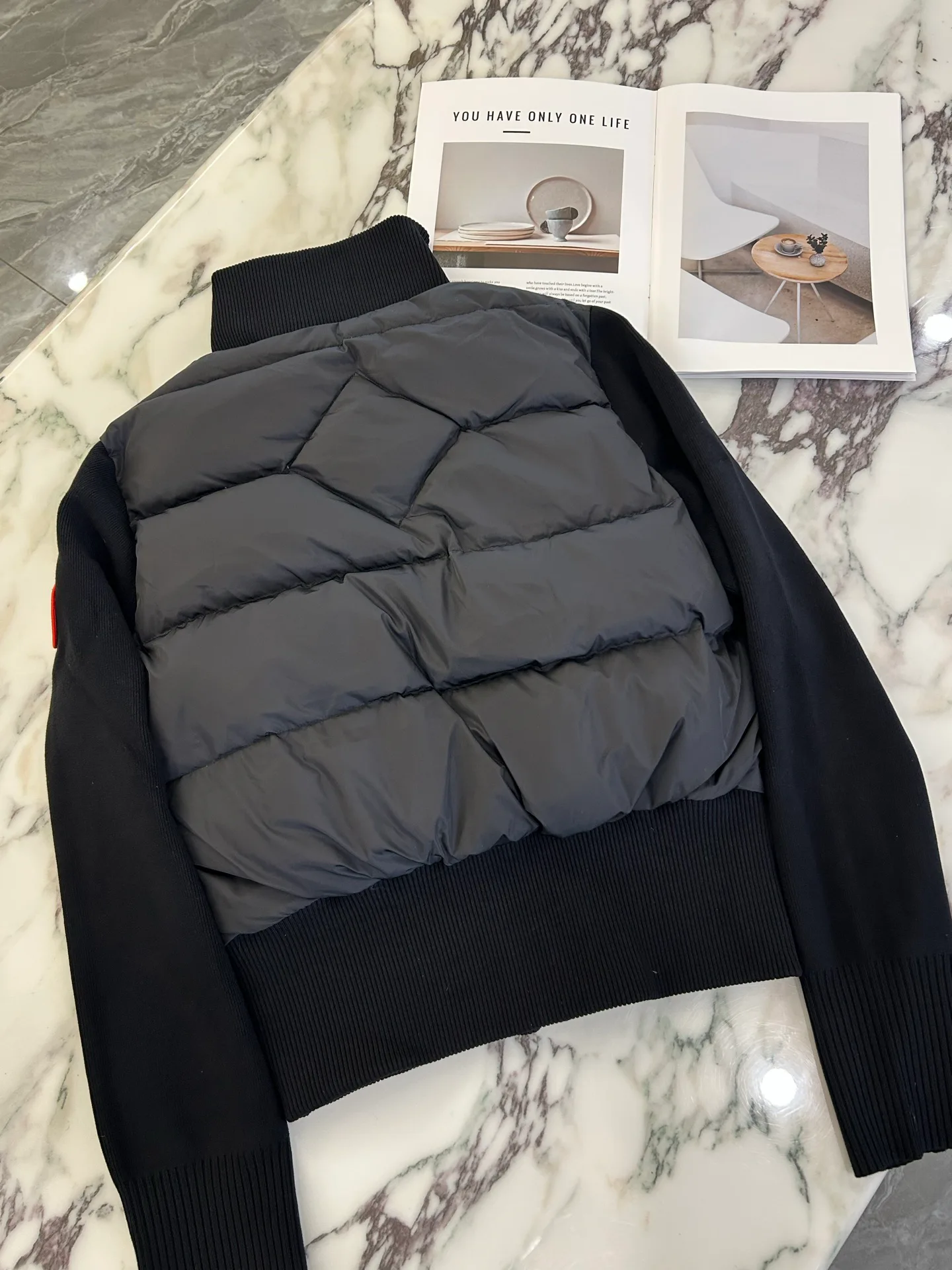 Men's Jackets And Down Jackets CANADA GOOSE 18231170