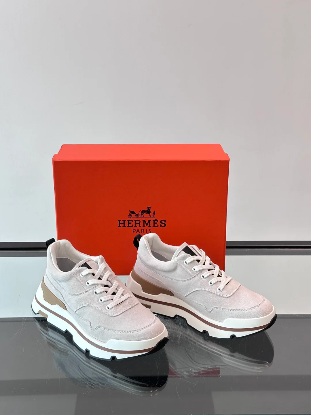Men's Sneakers HERMES 18500619
