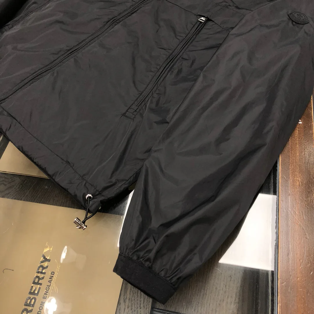 Men's Jackets And Down Jackets MONCLER 17286029