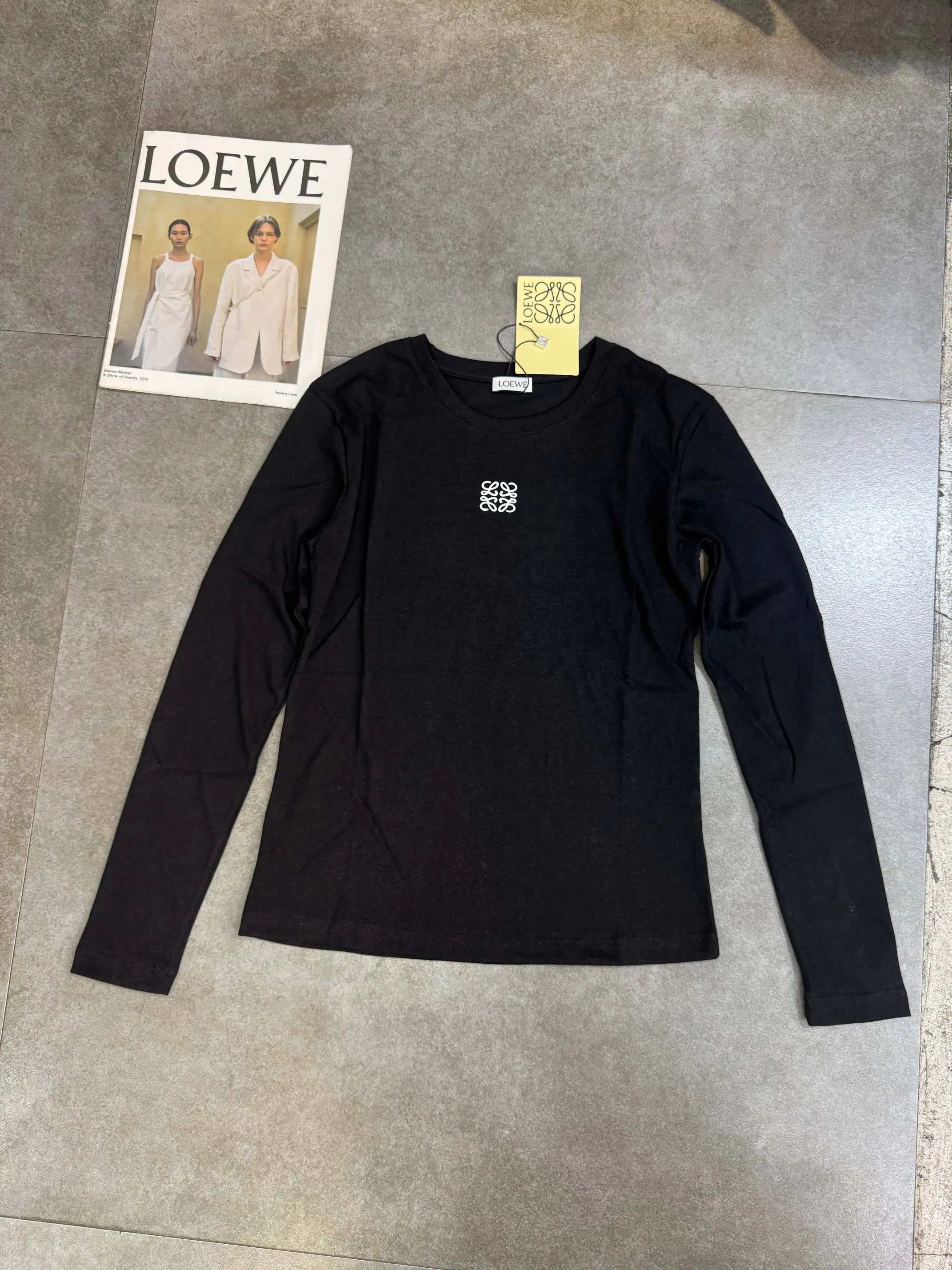 Women's T-Shirts LOEWE 17596757