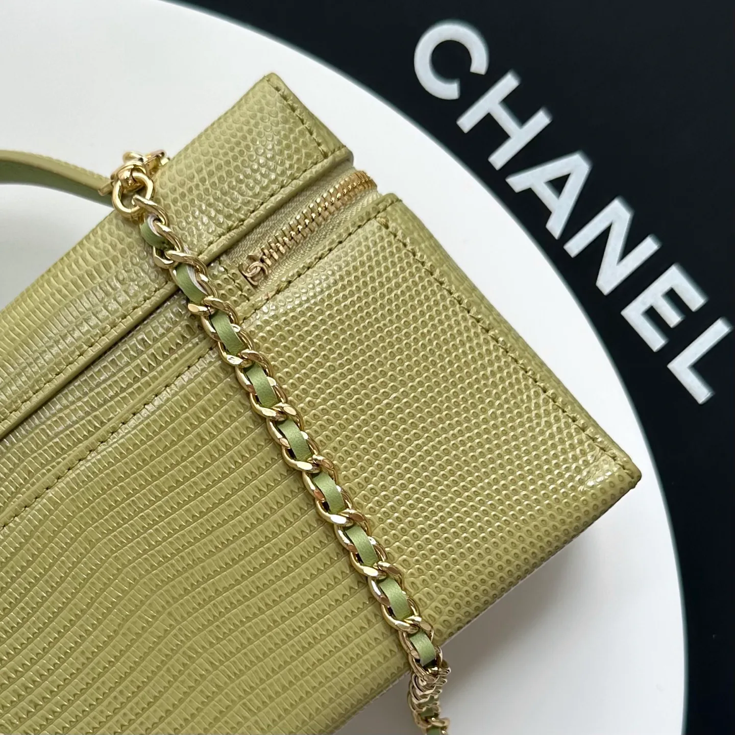 Women's Classic Handbags CHANEL 18338057