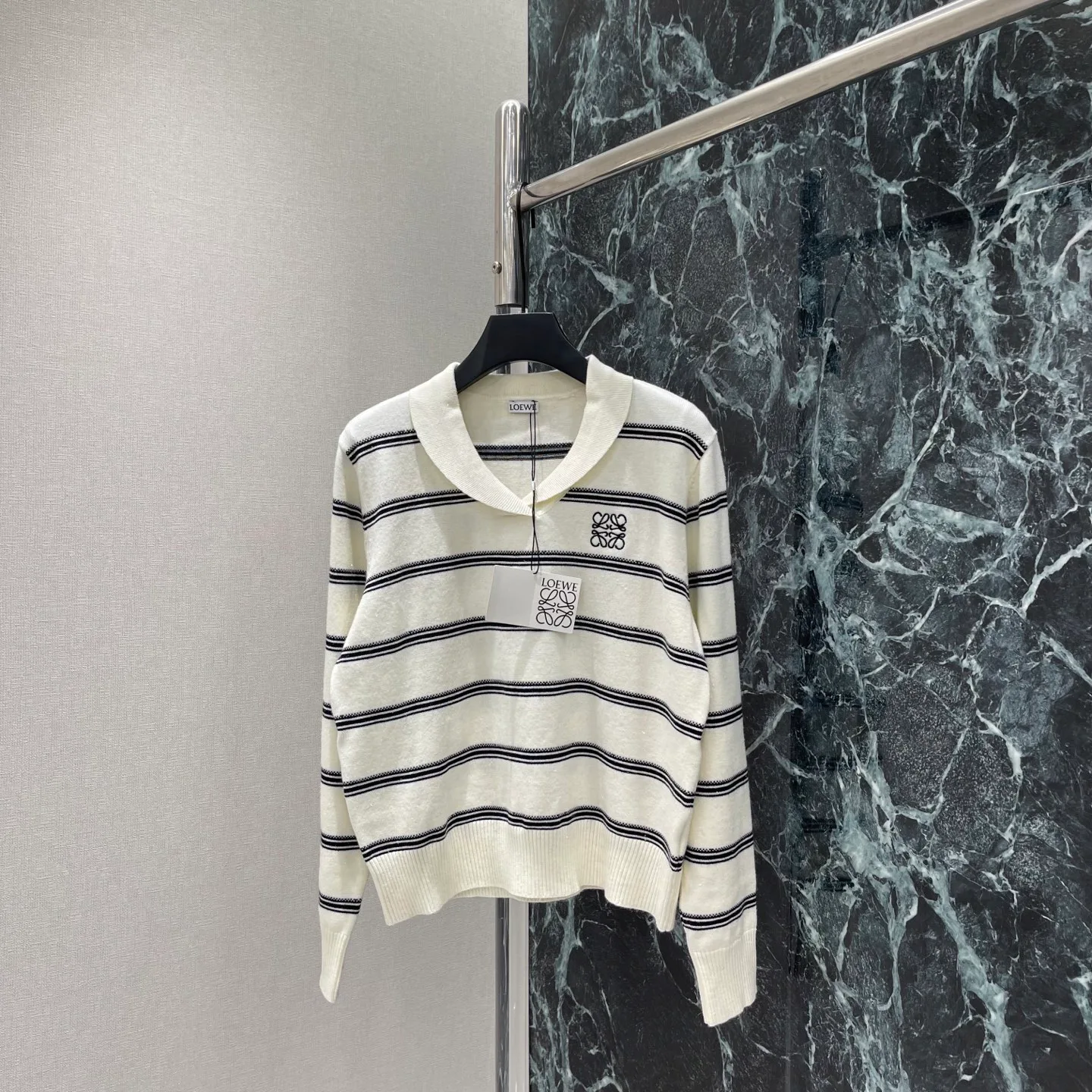 Women's Jumpers And Sweaters LOEWE 18030707