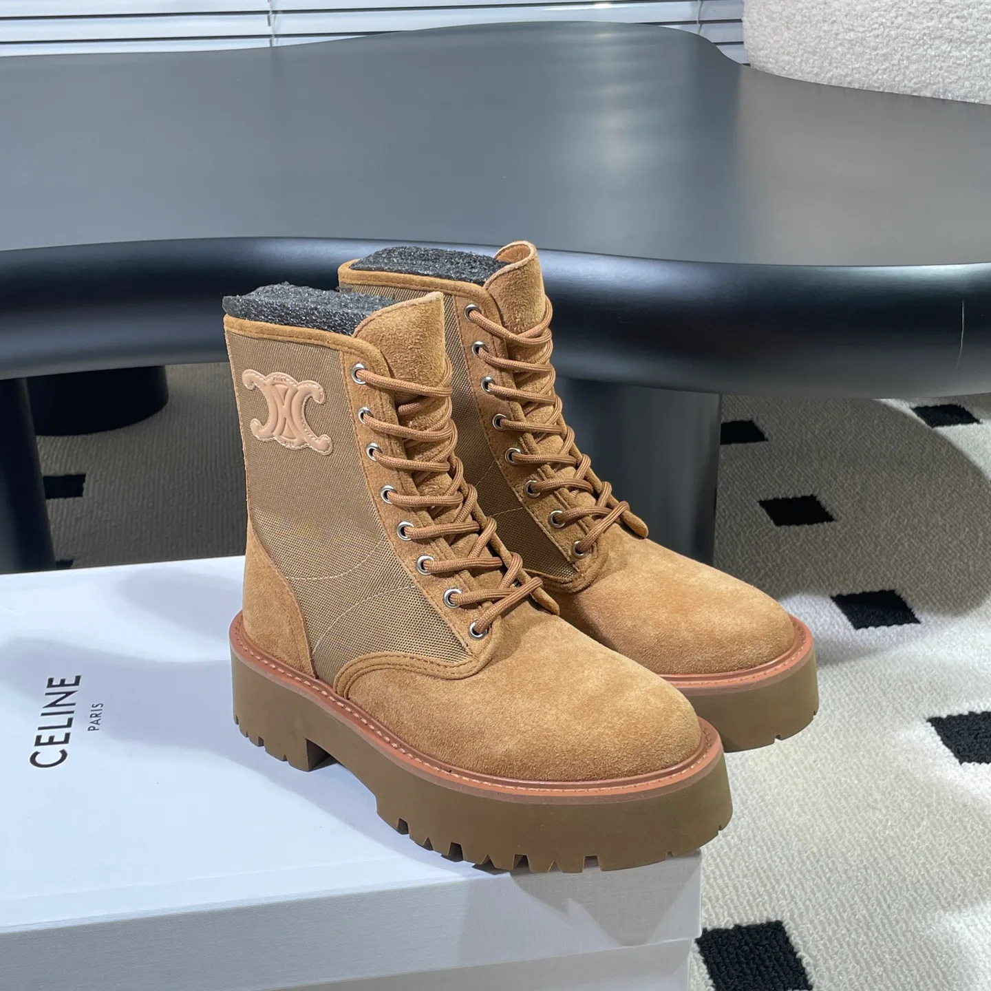 Women's Ankle Boots CELINE 18041610