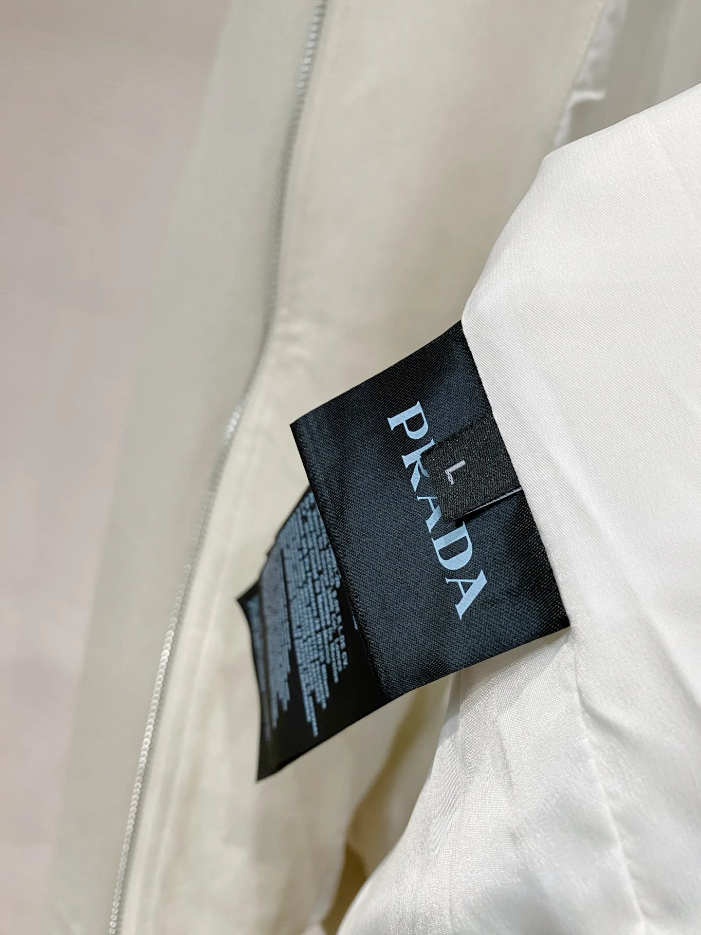 Men's Jackets And Down Jackets PRADA 18178182