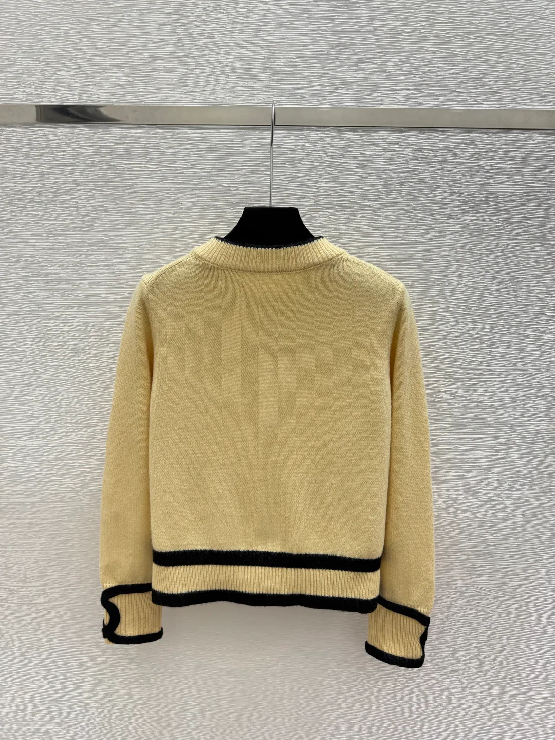 Women's Jumpers And Sweaters CHANEL 18410682