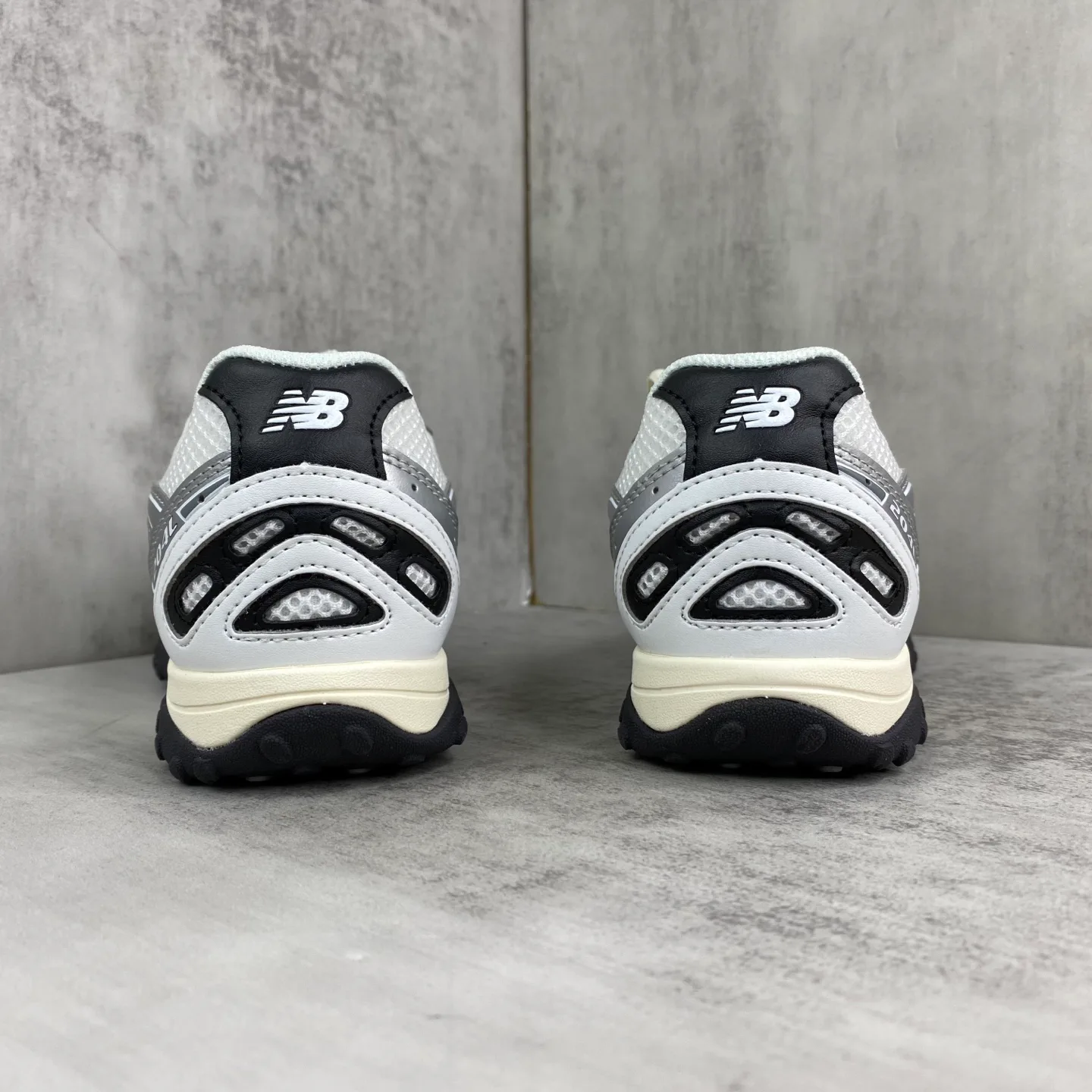 Women's Sneakers NEW BALANCE 17963597