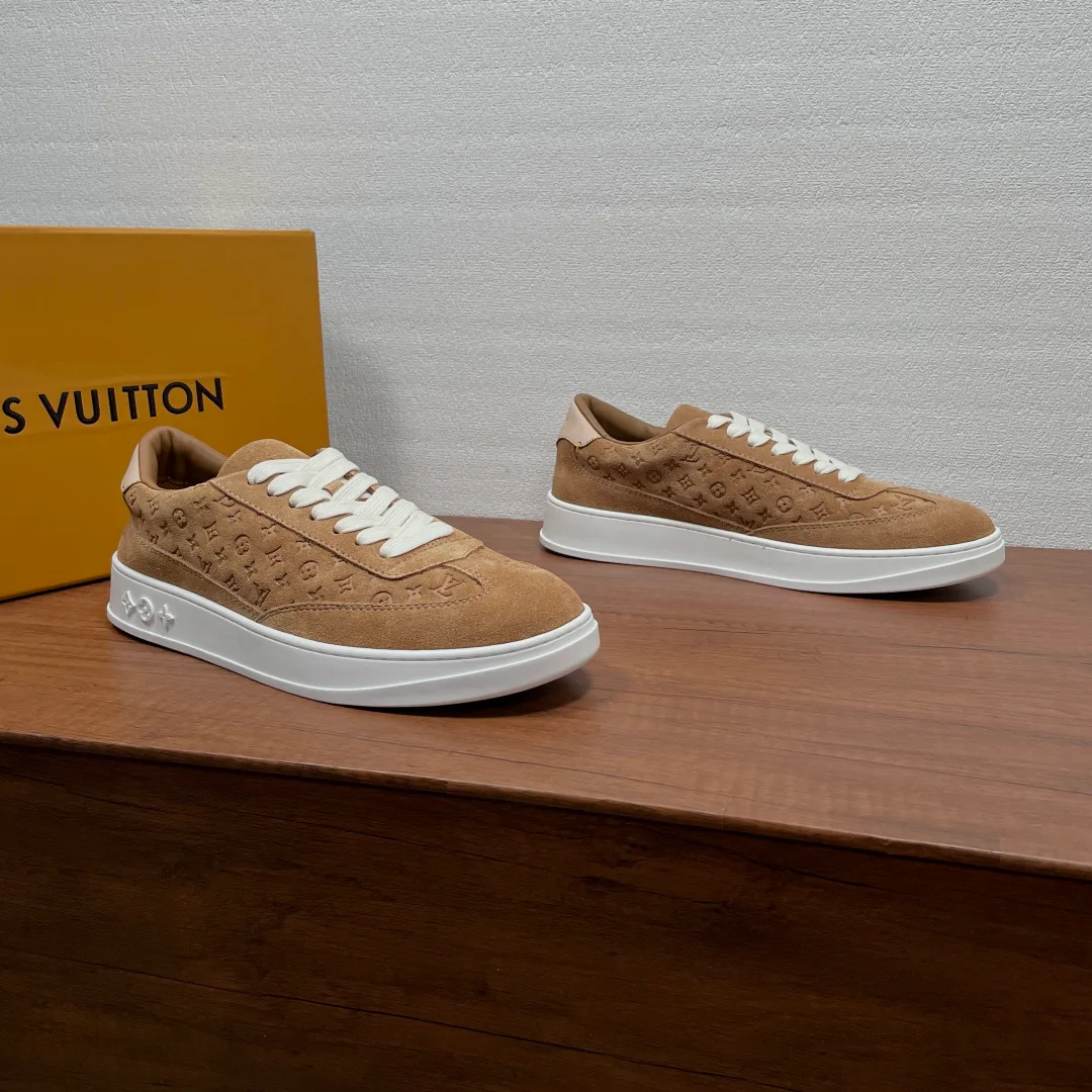 Men's Sneakers LOUIS VUITTON 17542453