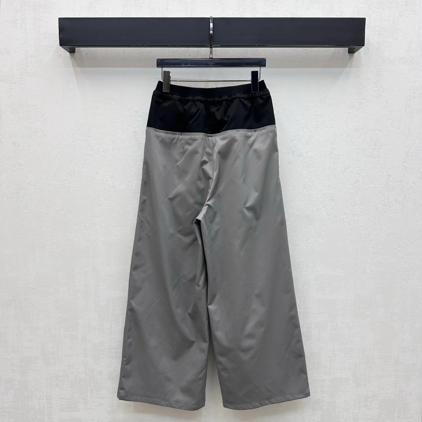 Women's Trousers MIU MIU 18328037
