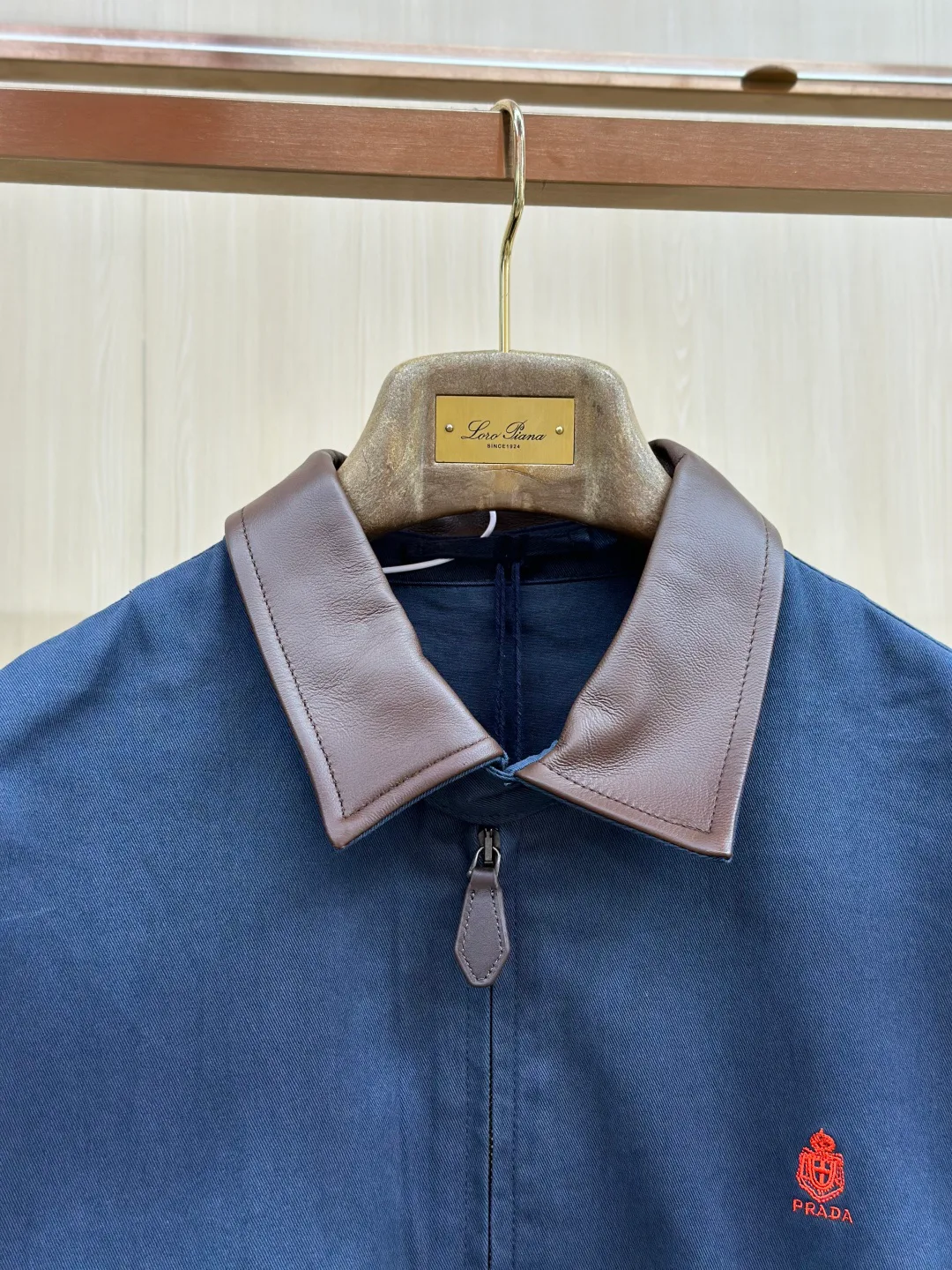 Куртки И Пуховики Мужские Prada 18599304