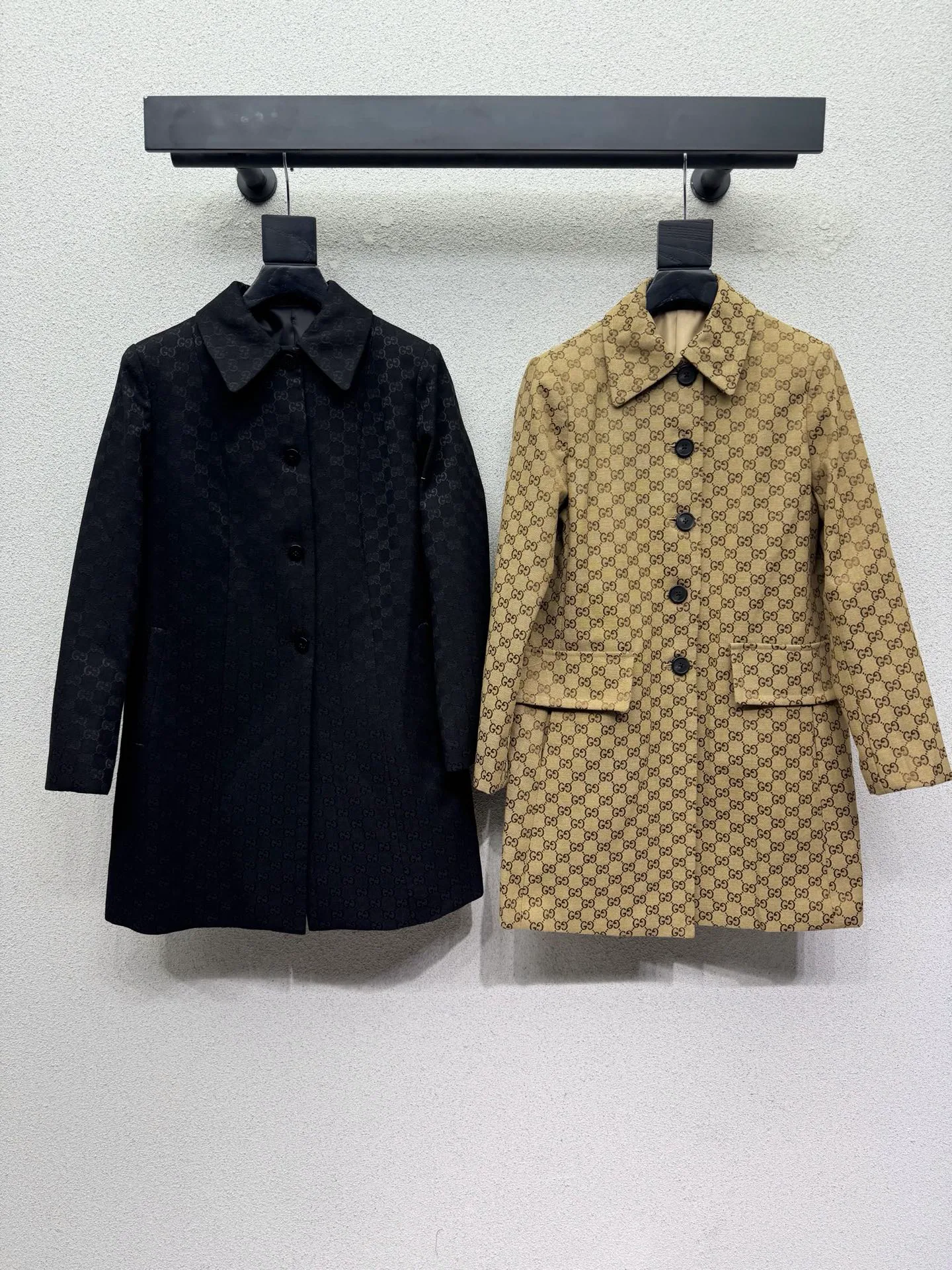 Women's Coats GUCCI 18432182