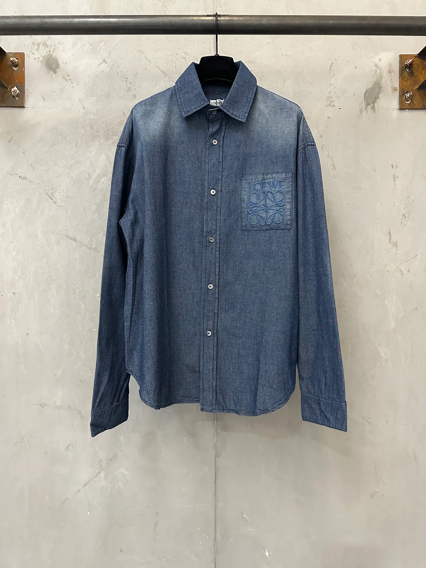 Men's Shirts LOEWE 18368722