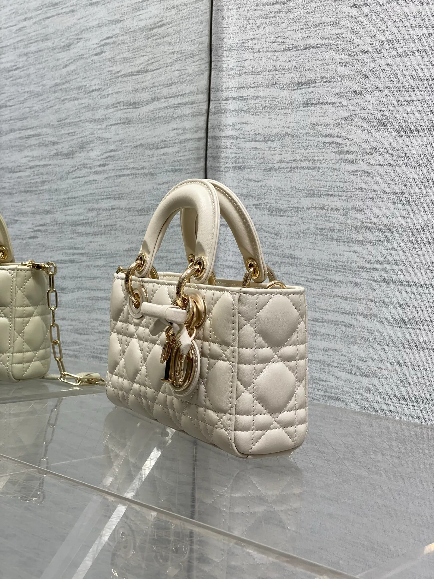 Women's Classic Handbags CHRISTIAN DIOR 18070563