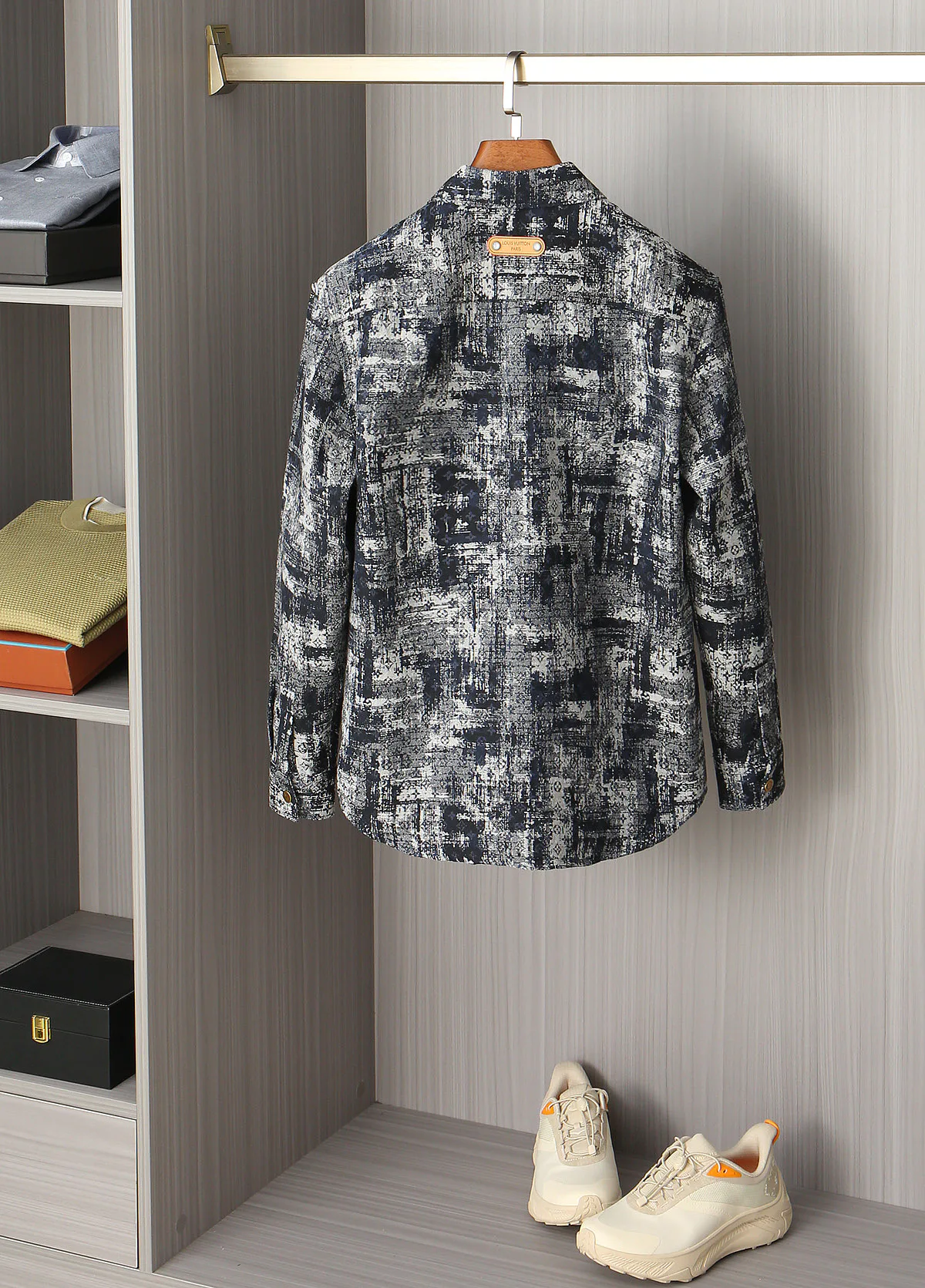 Men's Shirts LOUIS VUITTON 18256406