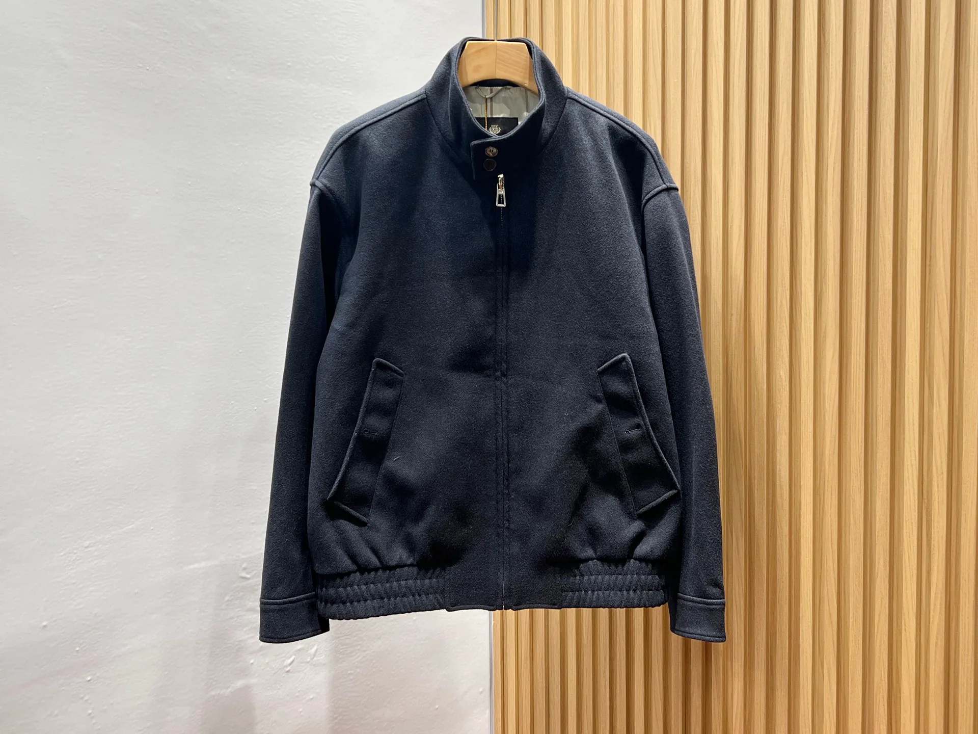 Men's Jackets And Down Jackets LORO PIANA 18084585
