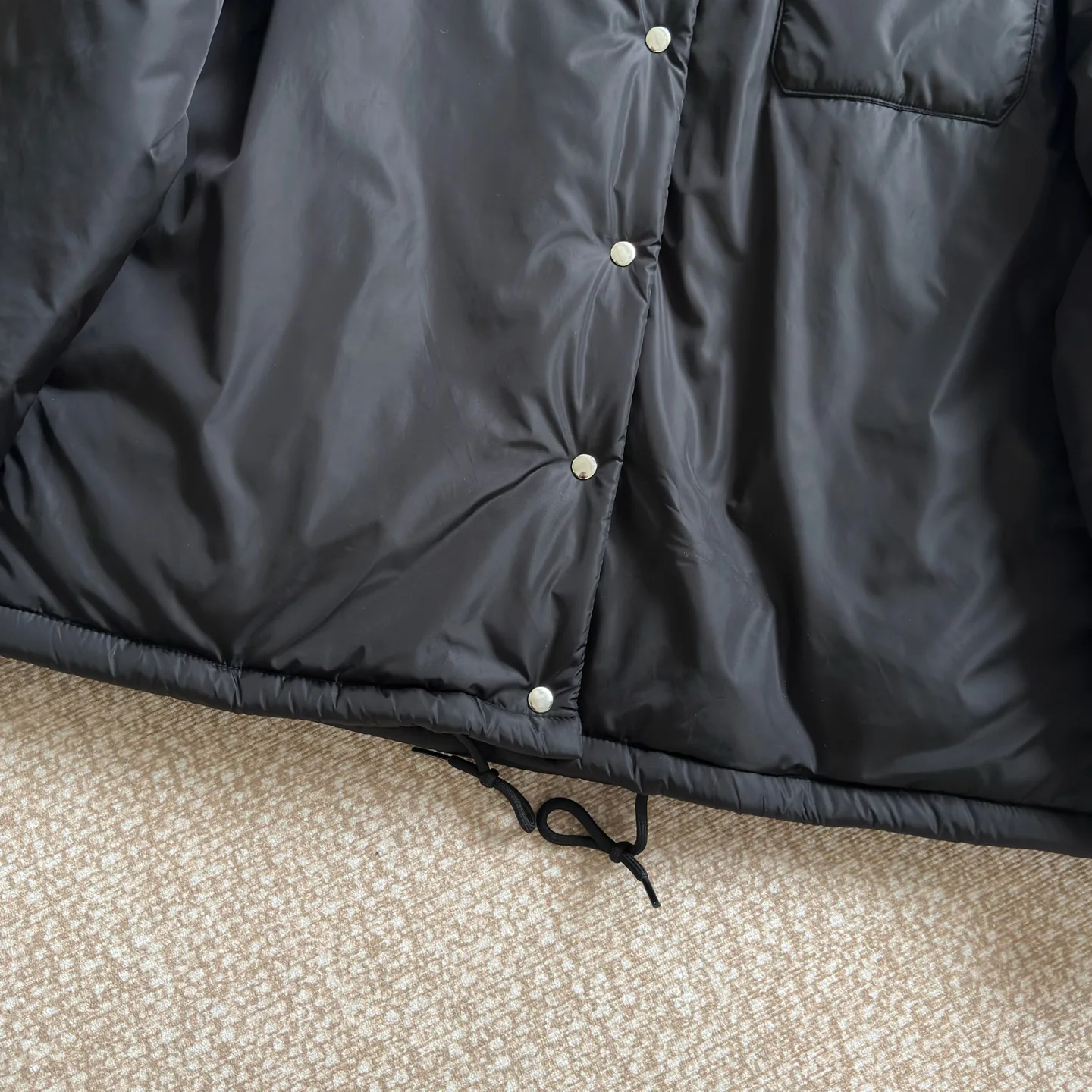 Women's Jackets And Down Jackets PRADA 18022761