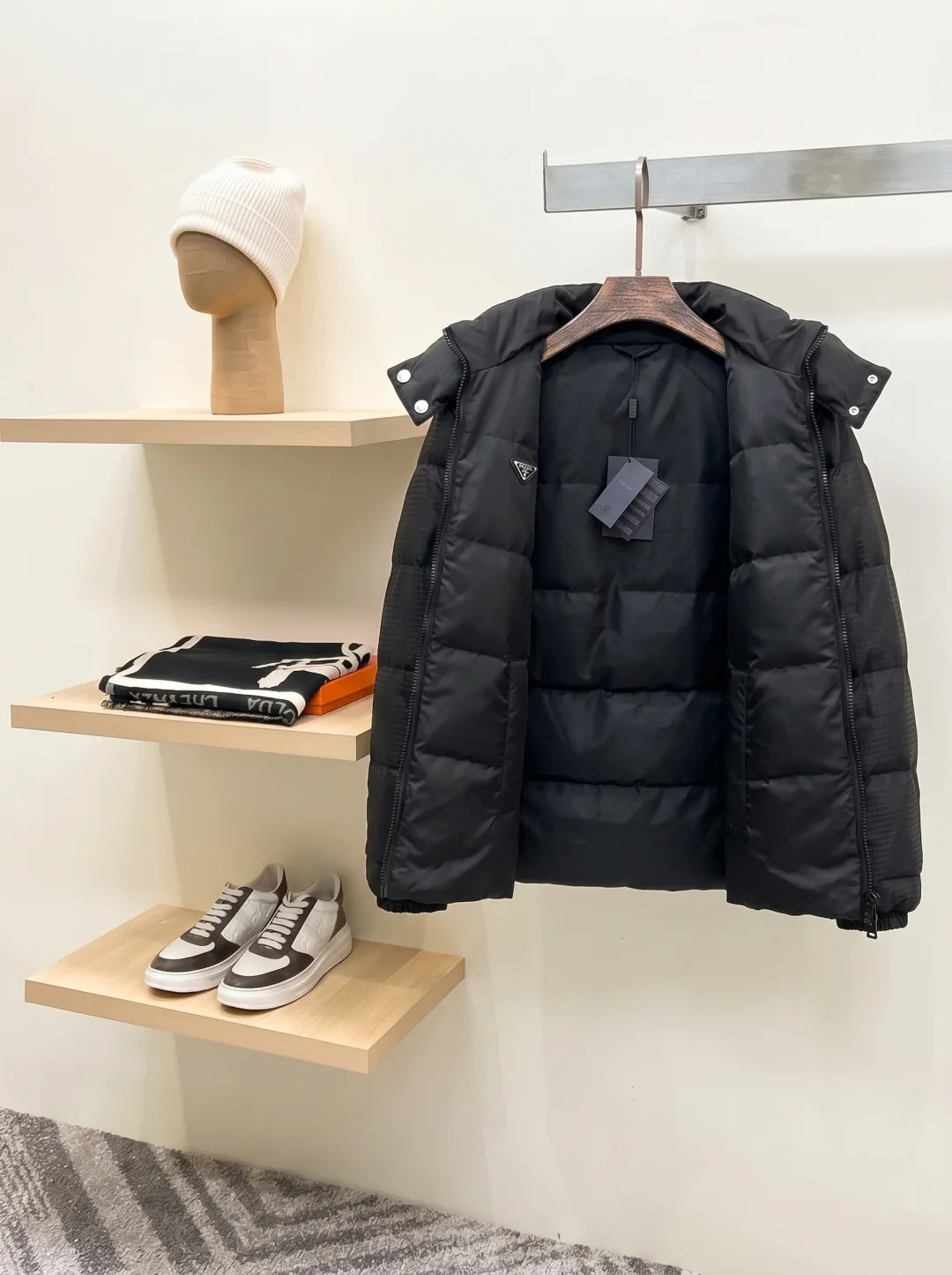 Куртки И Пуховики Мужские Prada 18596607