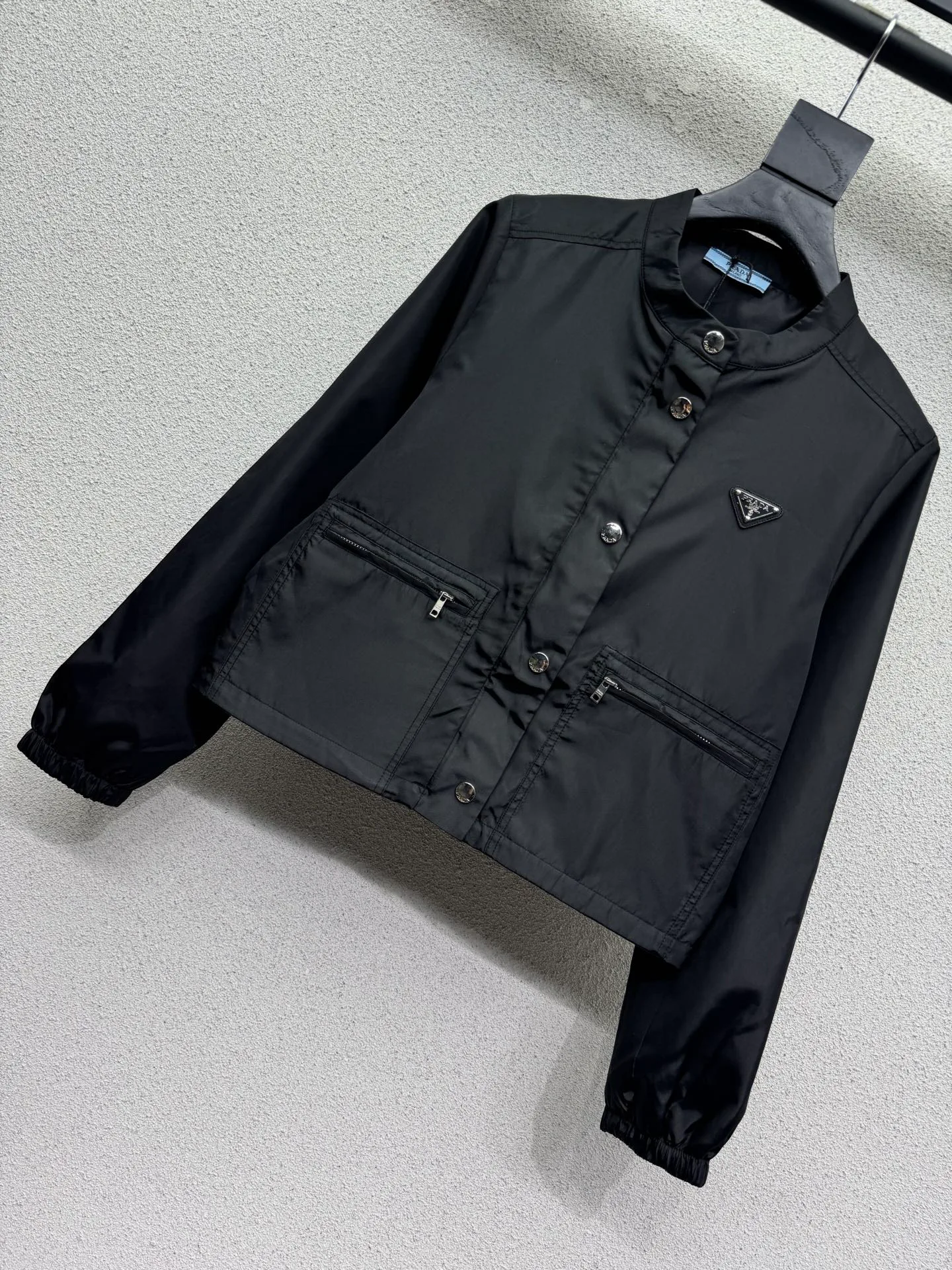Куртки И Пуховики Женские Prada 18585186