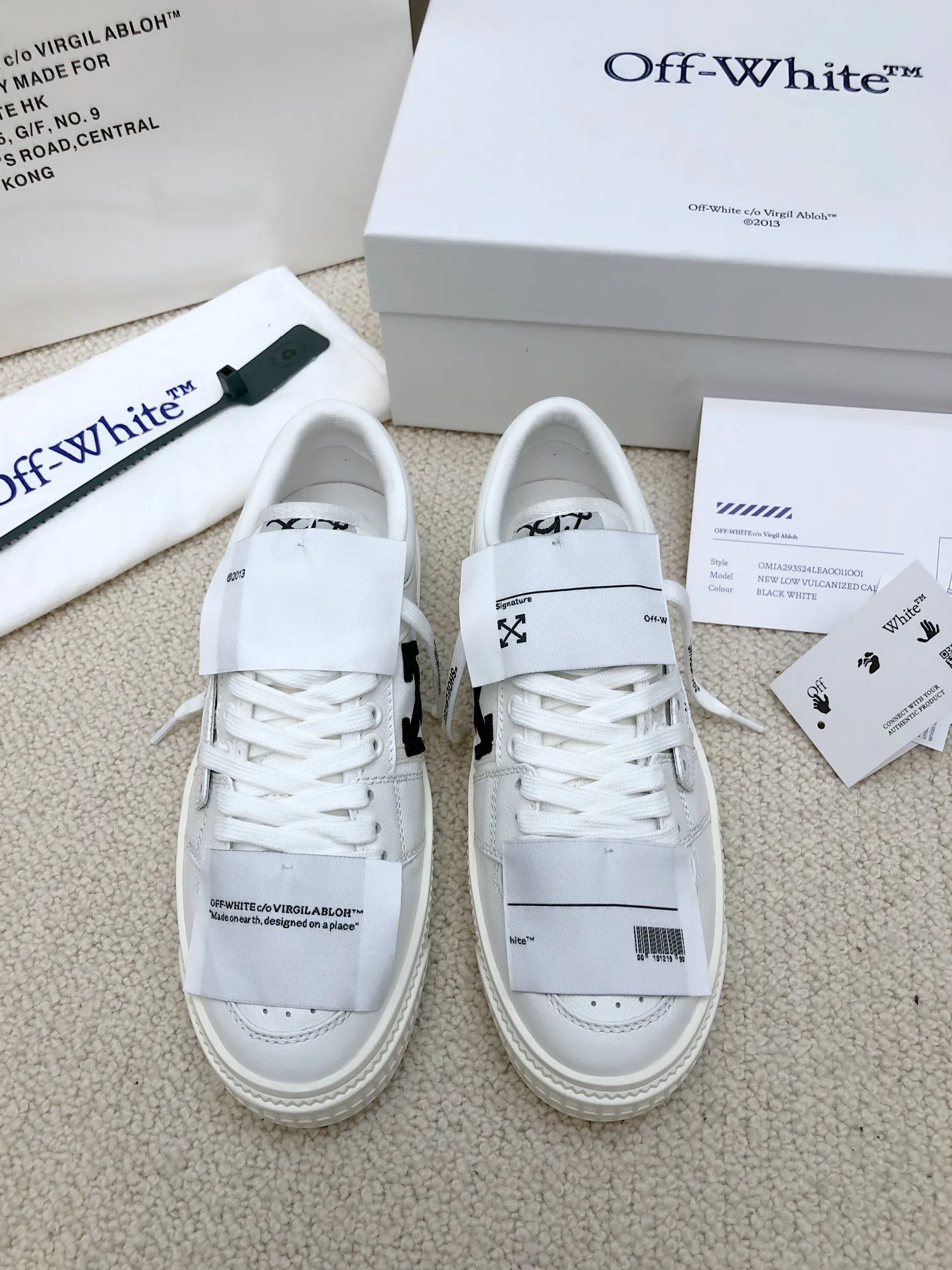 Women's Sneakers OFF-WHITE 18158684