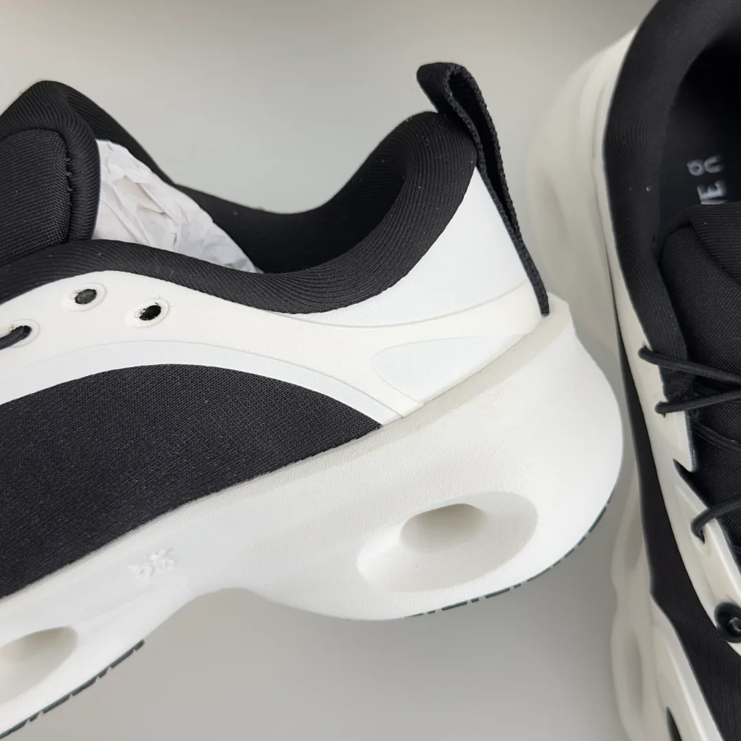 Women's Sneakers LOEWE 18339170