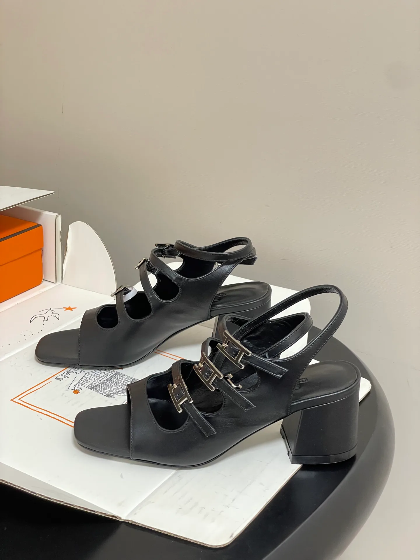 Women's Open-Toe Sandals HERMES 17558053