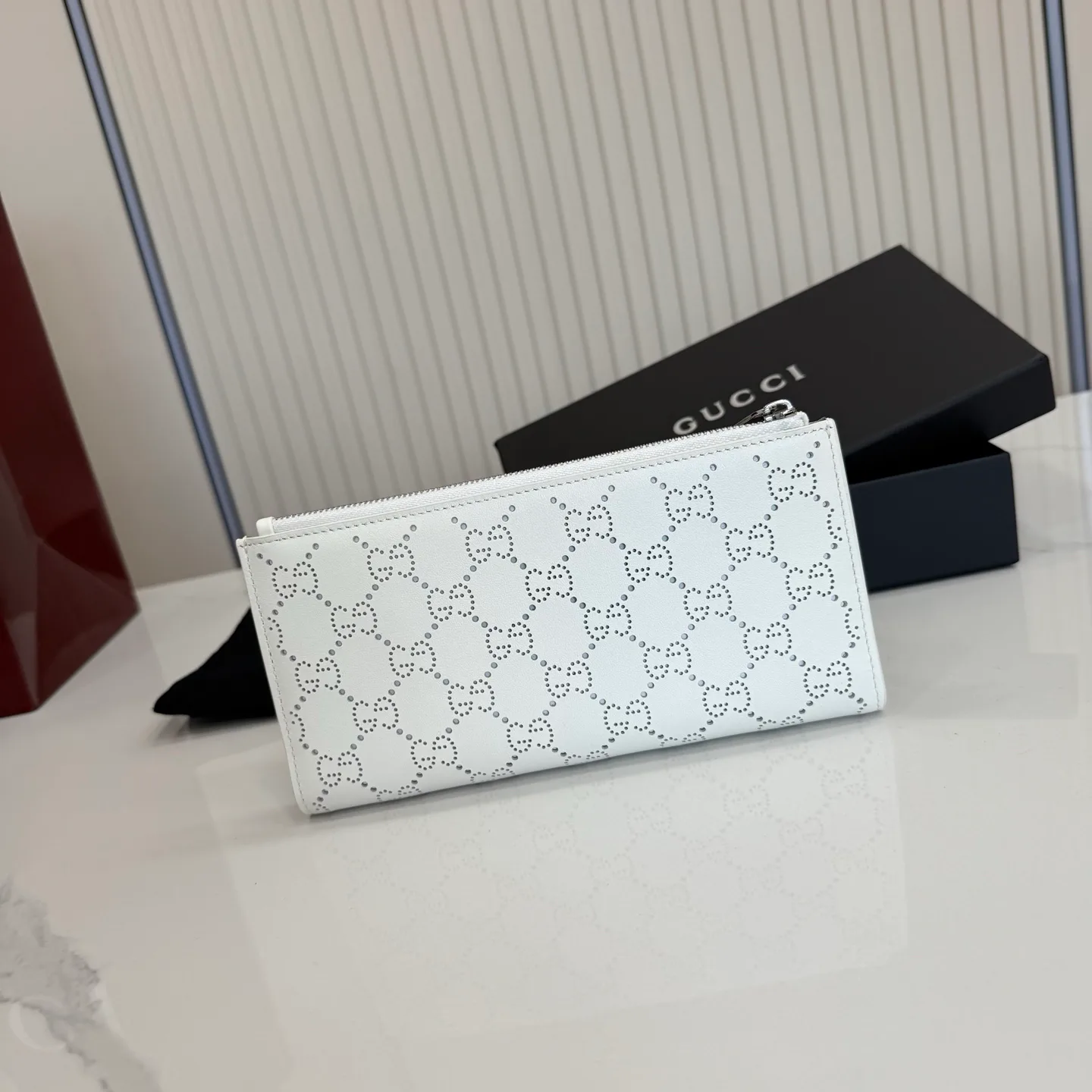 Women's Clutches GUCCI 17948251