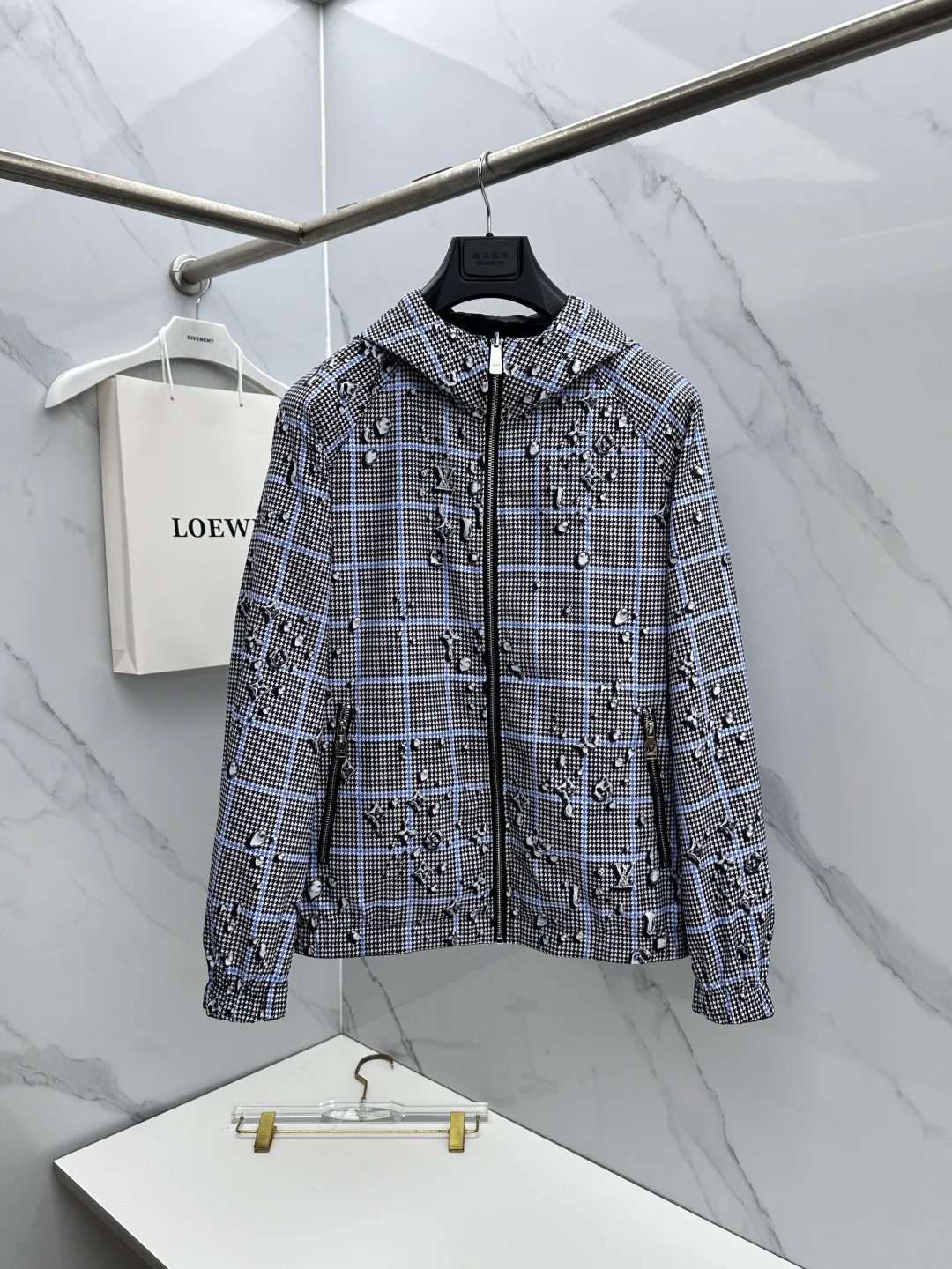Куртки И Пуховики Мужские Louis Vuitton 18596972