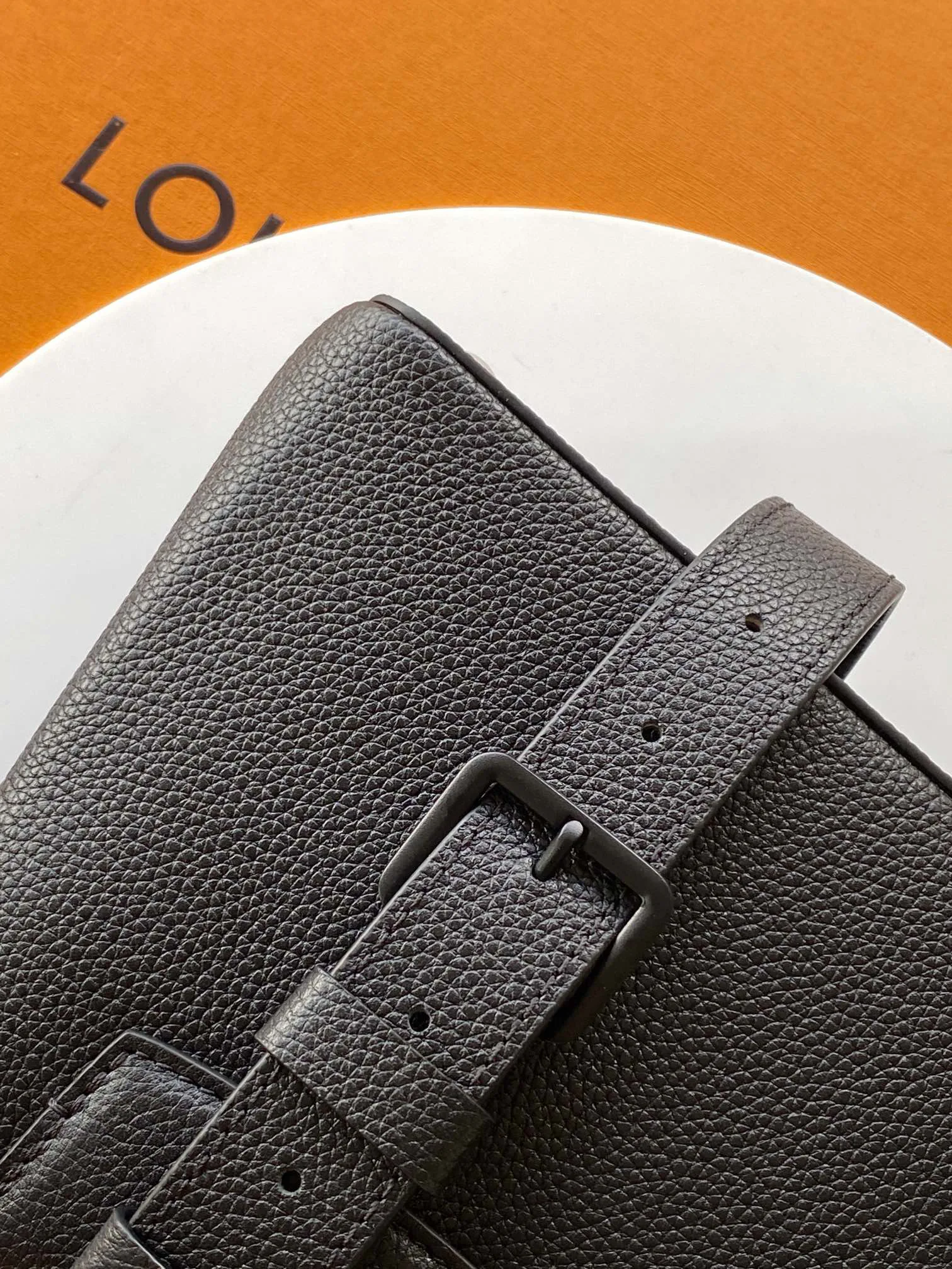 Women's Classic Handbags LOUIS VUITTON 18521006