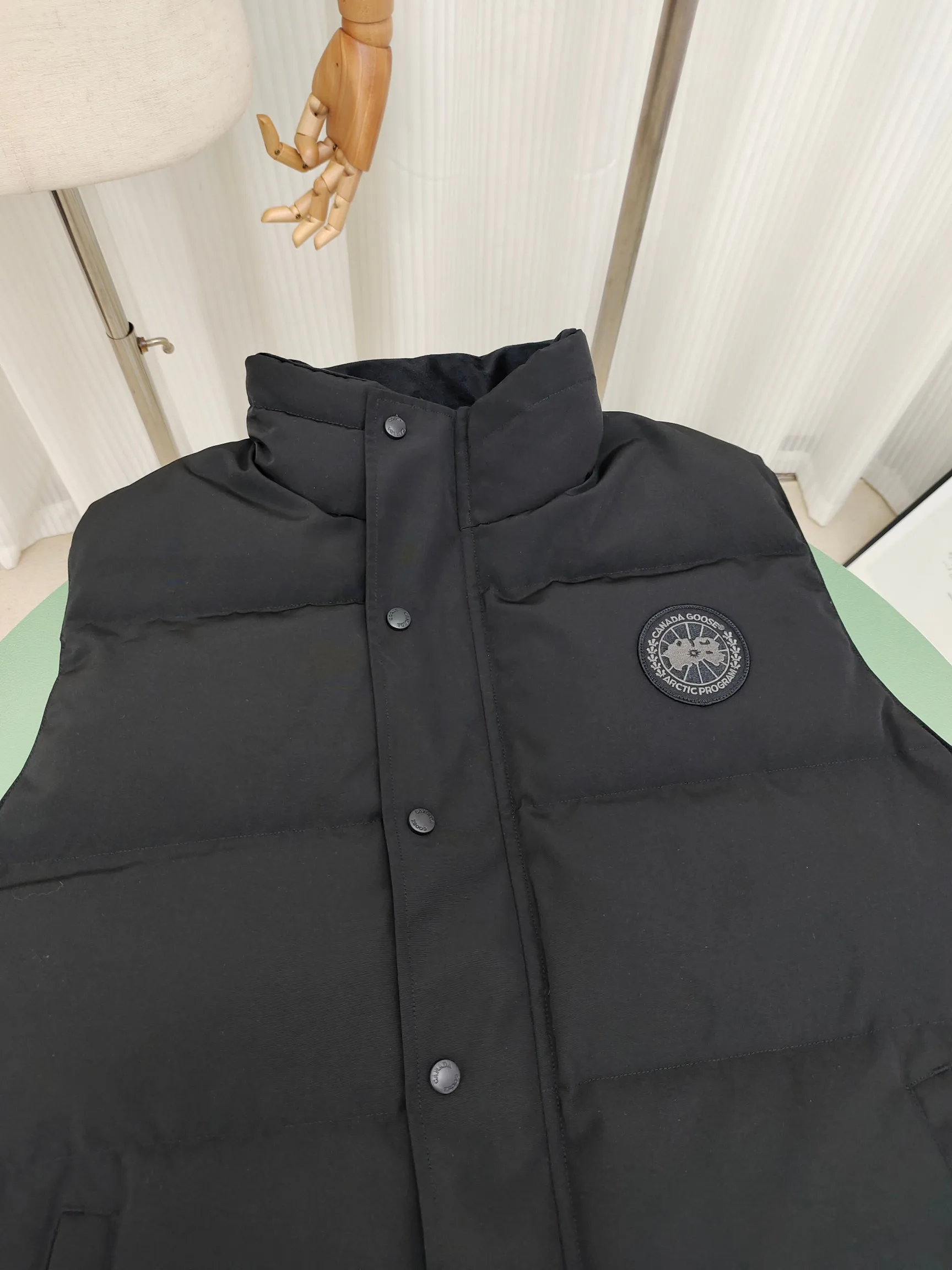 Men's Vests CANADA GOOSE 18111600