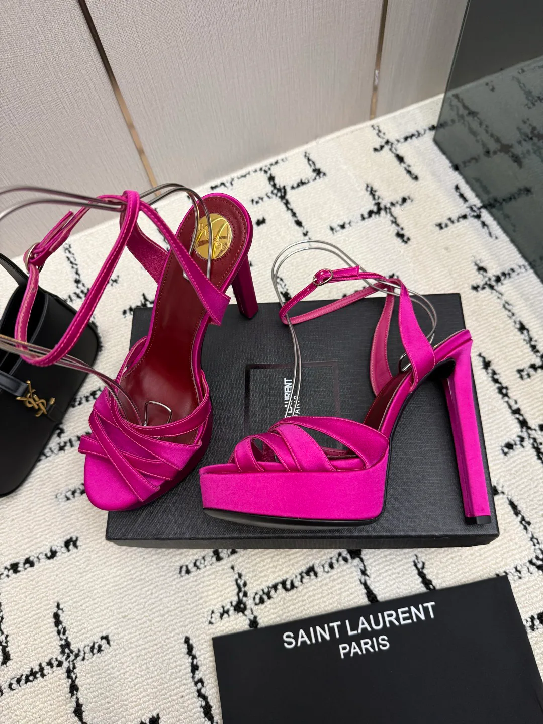 Women's Open-Toe Sandals SAINT LAURENT 18049029