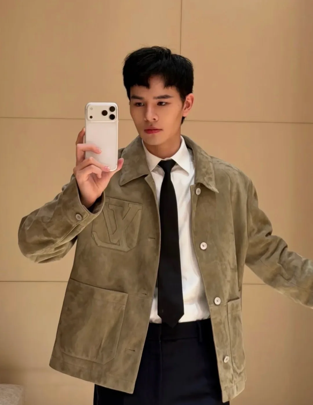 Men's Jackets And Down Jackets LOUIS VUITTON 18496345