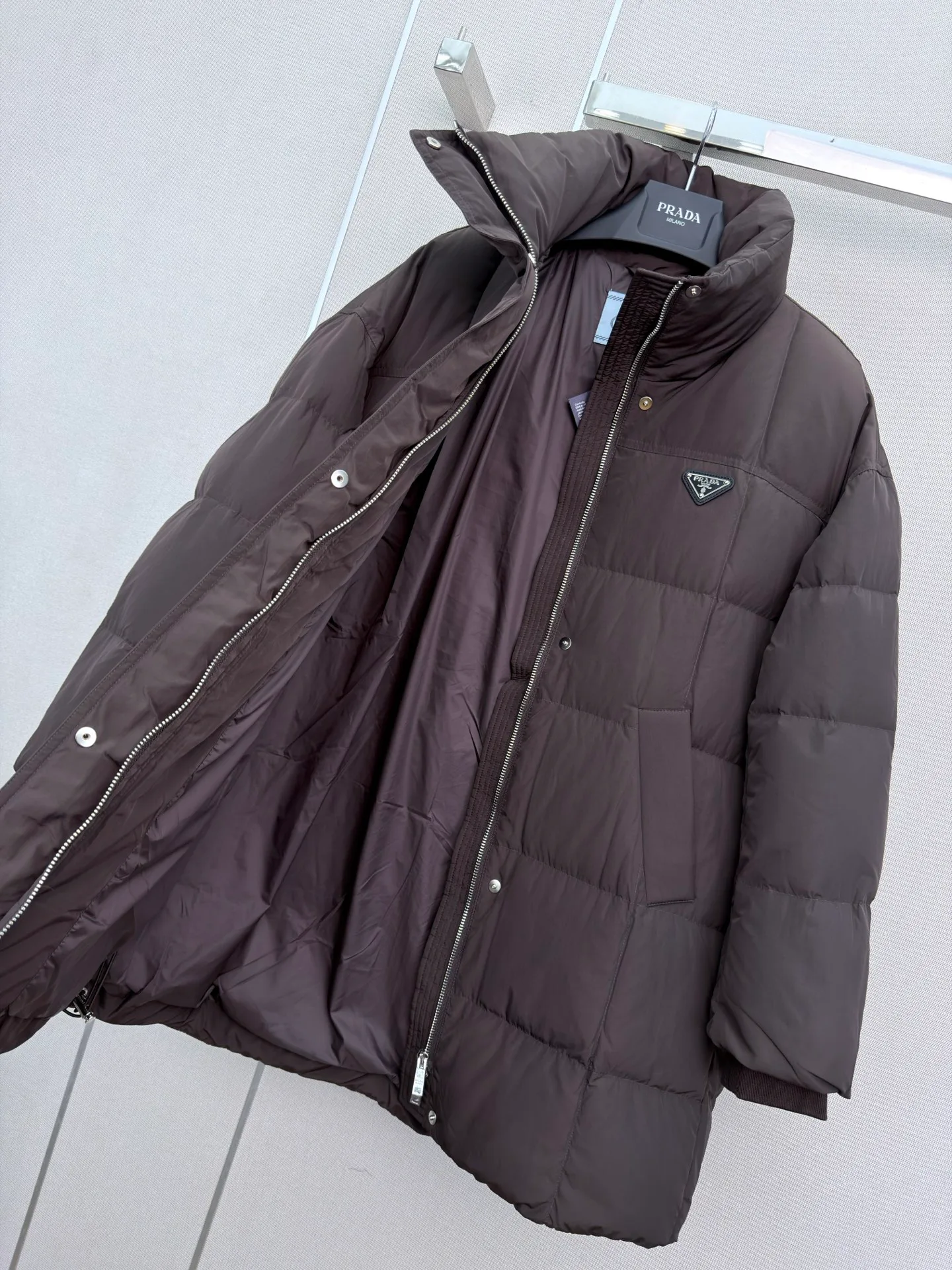 Women's Jackets And Down Jackets PRADA 18402404