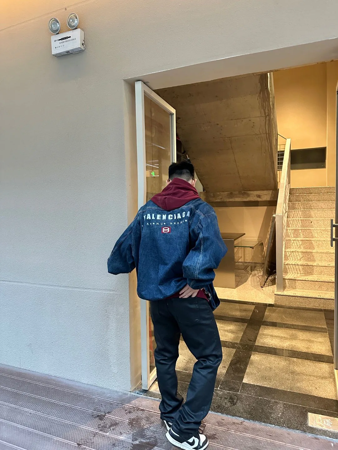 Men's Jackets And Down Jackets BALENCIAGA 17861553