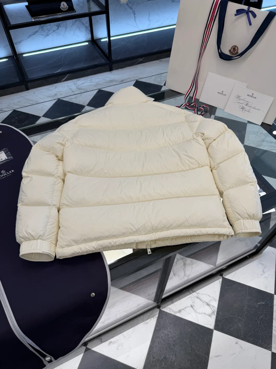 Men's Jackets And Down Jackets MONCLER 18007680