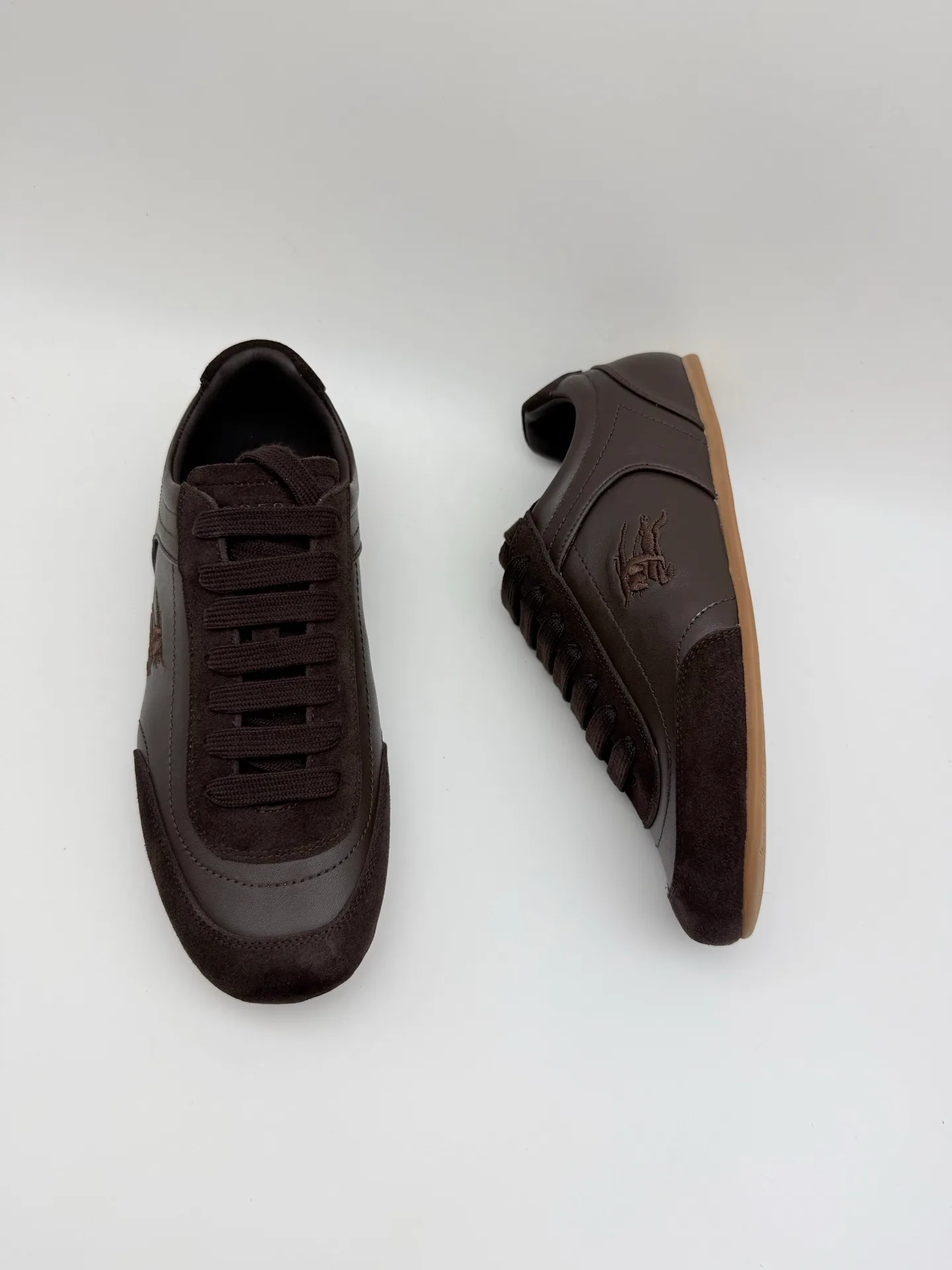 Кроссовки Женские Burberry 18589207