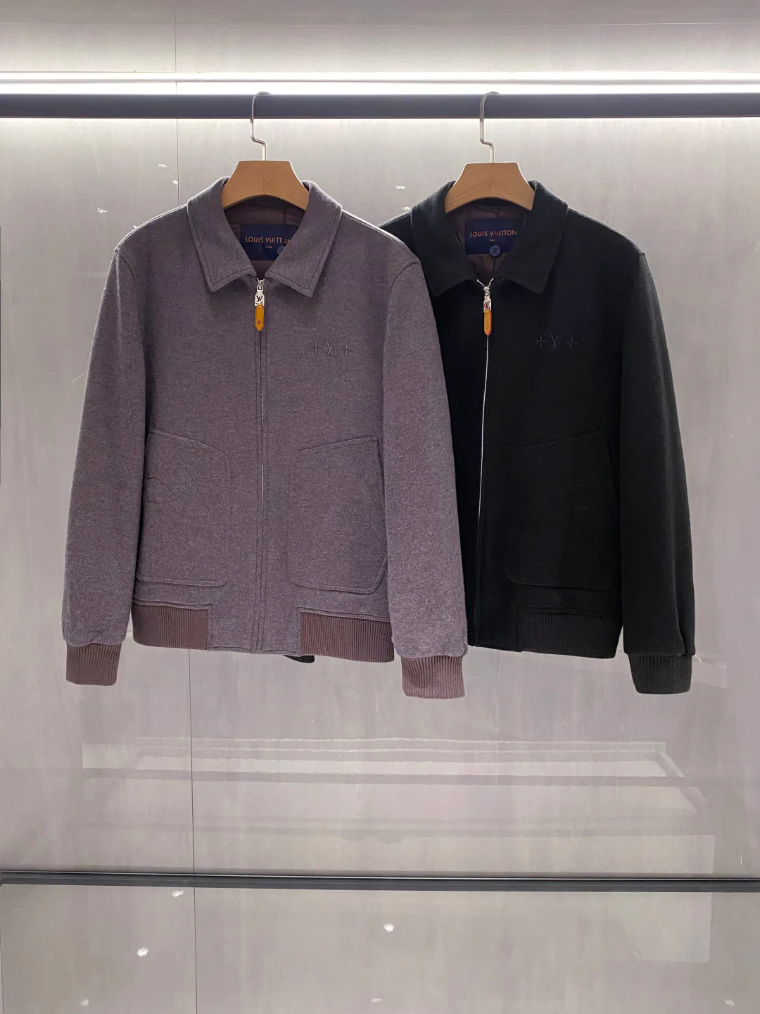 Куртки И Пуховики Мужские Louis Vuitton 18572311
