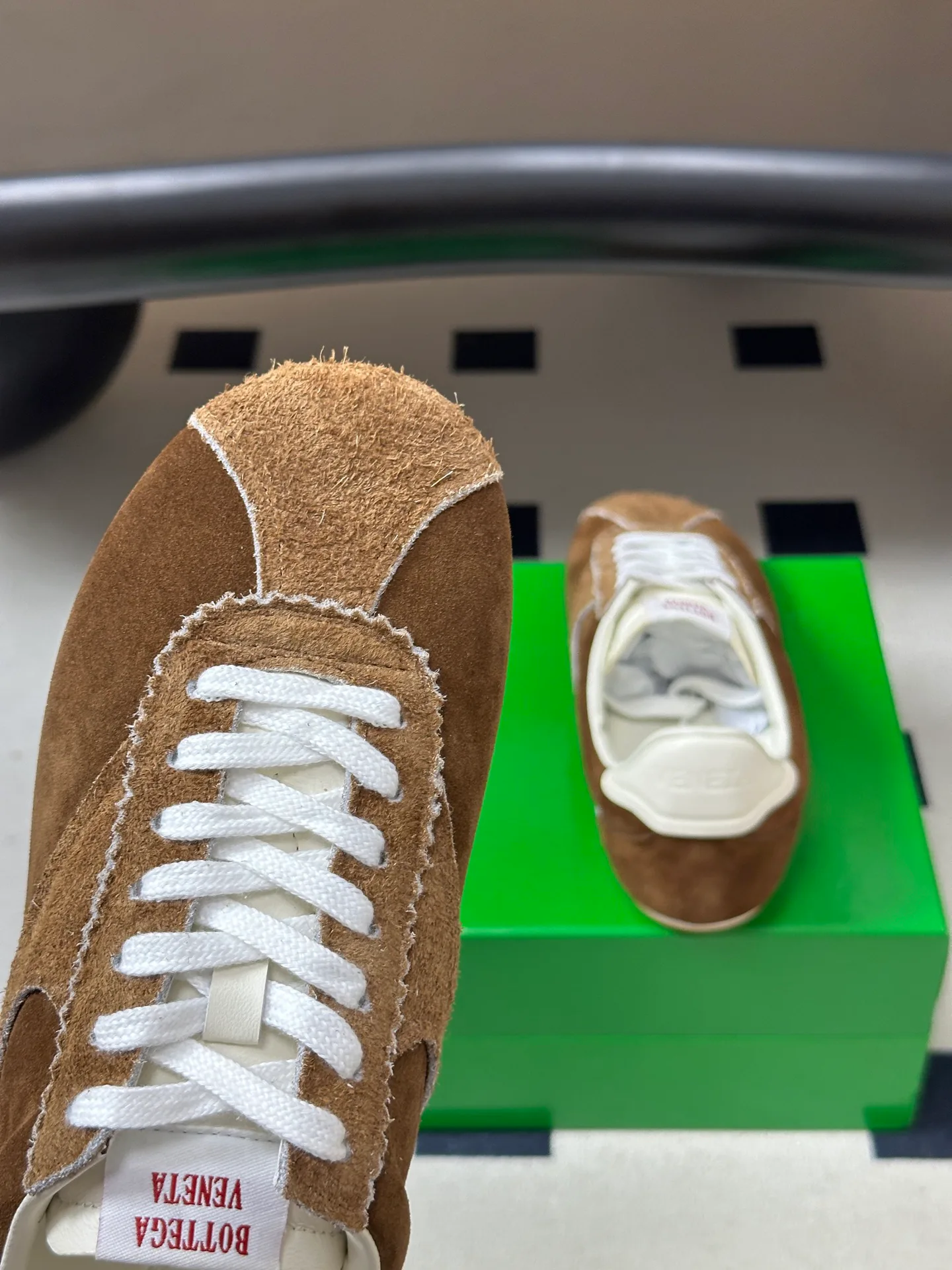 Women's Sneakers BOTTEGA VENETA 18070056