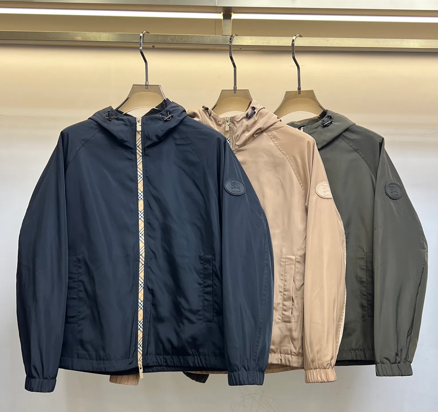 Women's Jackets And Down Jackets BURBERRY 17340701