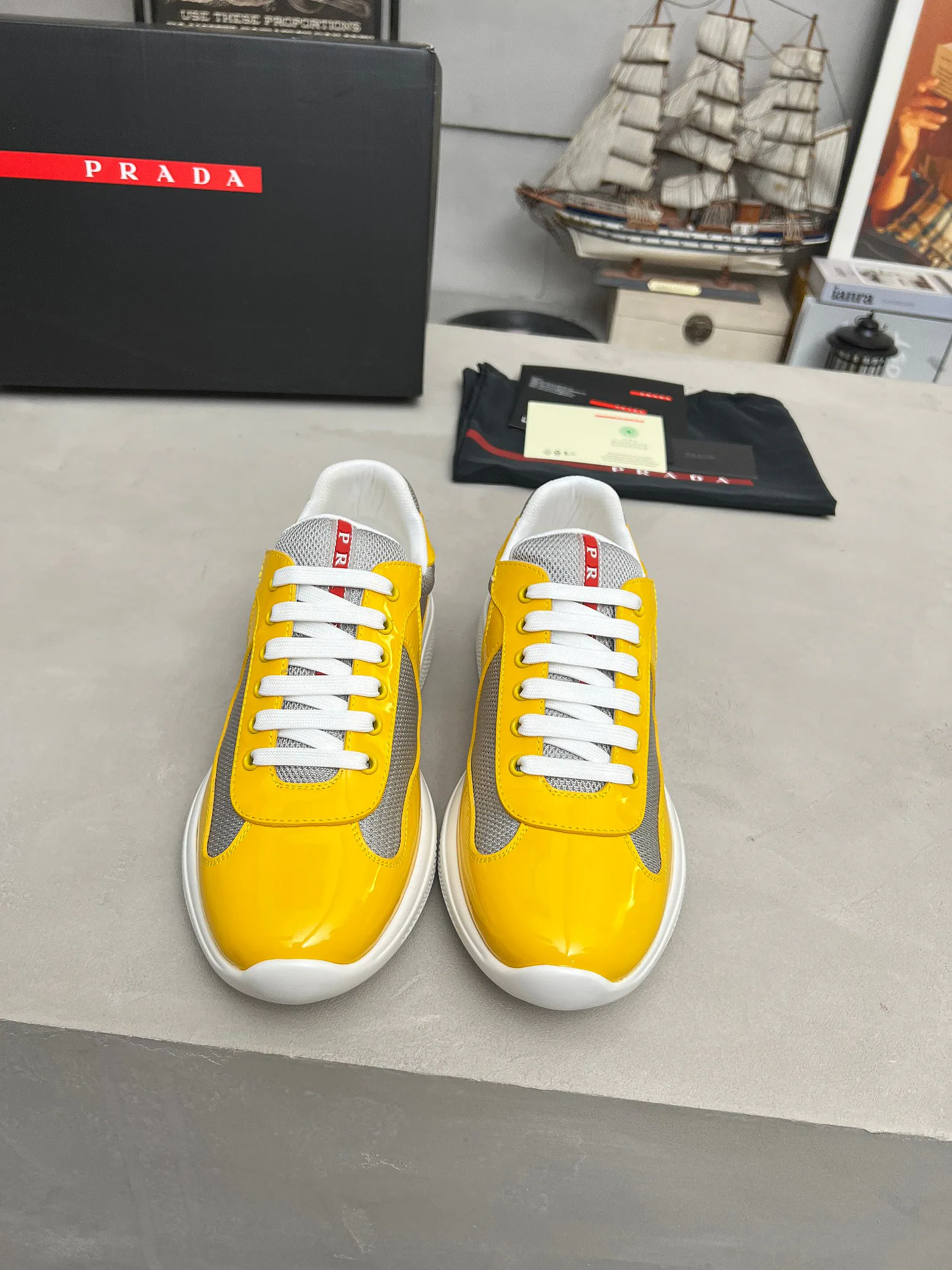 Women's Sneakers PRADA 17704081