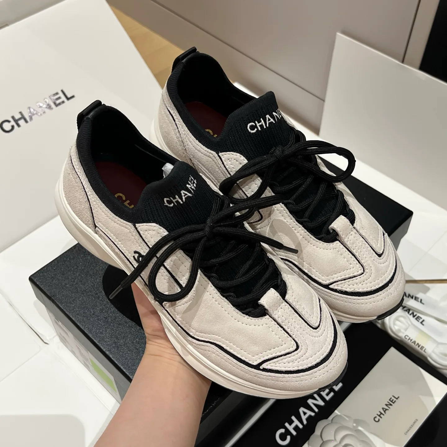 Women's Sneakers CHANEL 17733662