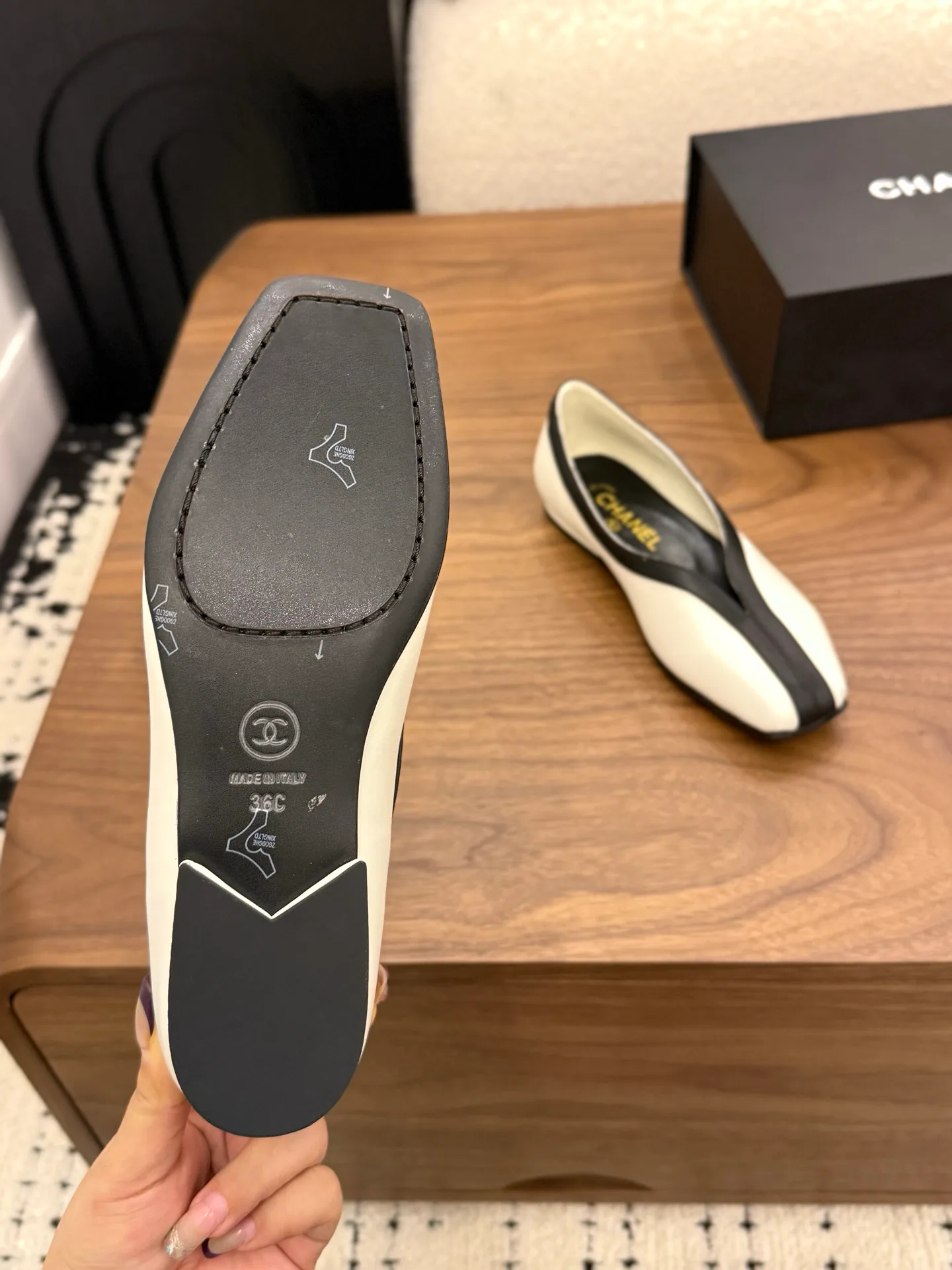 Women's Ballet Flats CHANEL 18034474