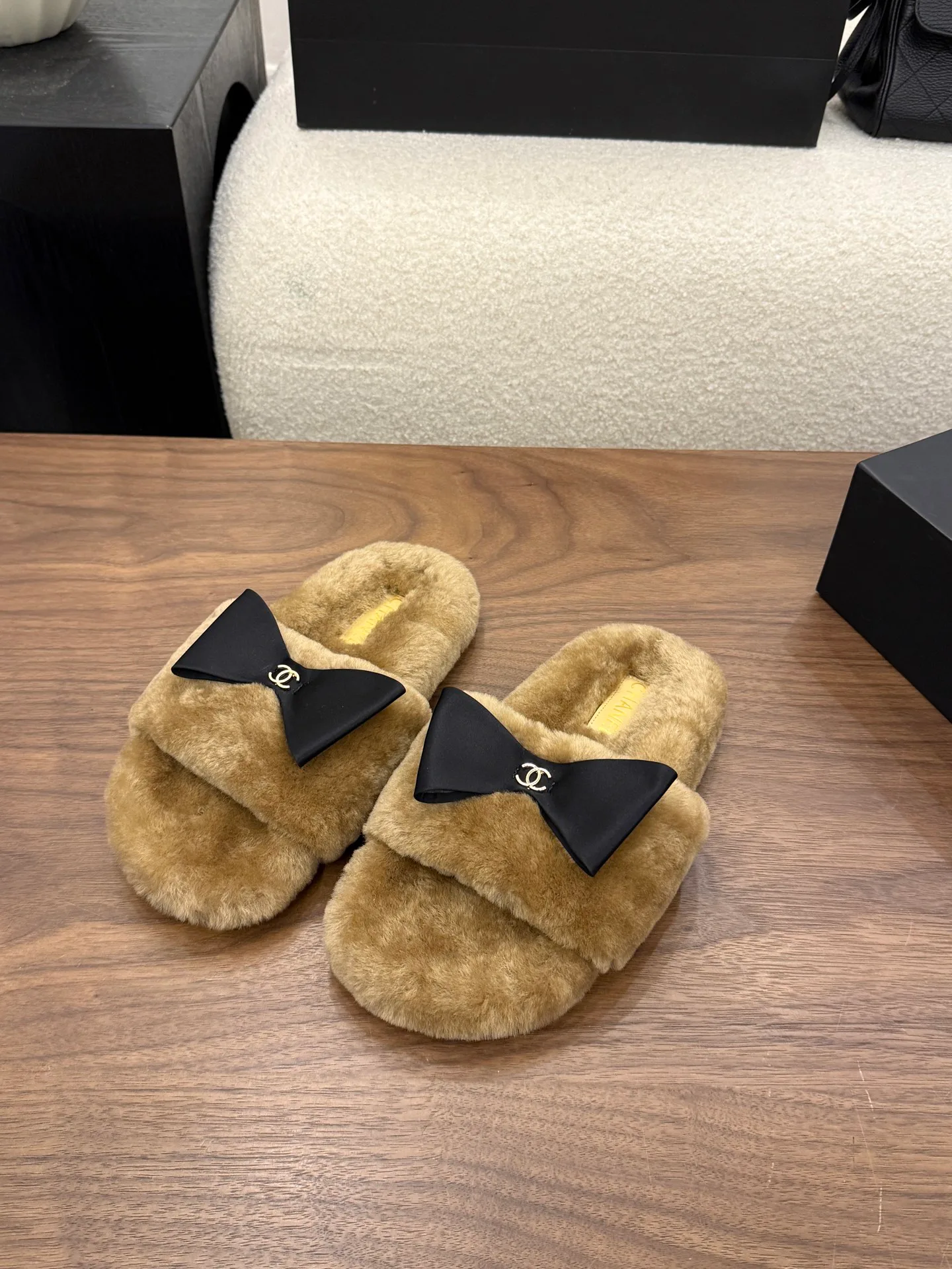 Women's Slippers CHANEL 18323502