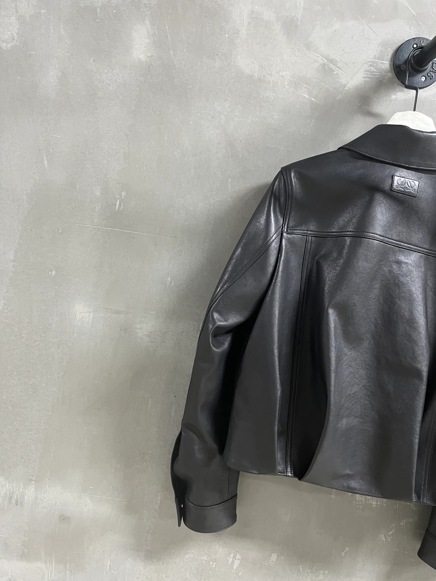 Women's Leather Jackets And Sheepskin Coats LOEWE 18172899