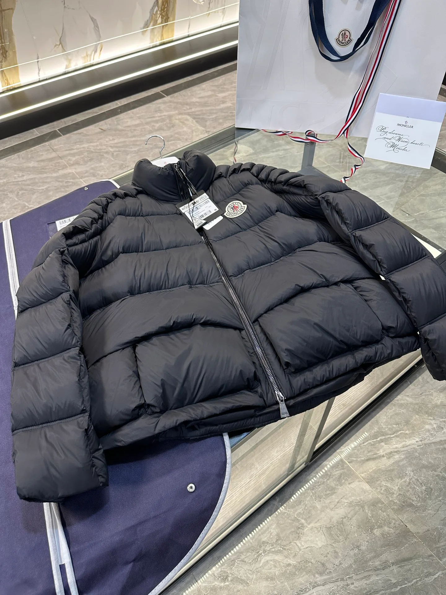 Women's Jackets And Down Jackets MONCLER 18130167