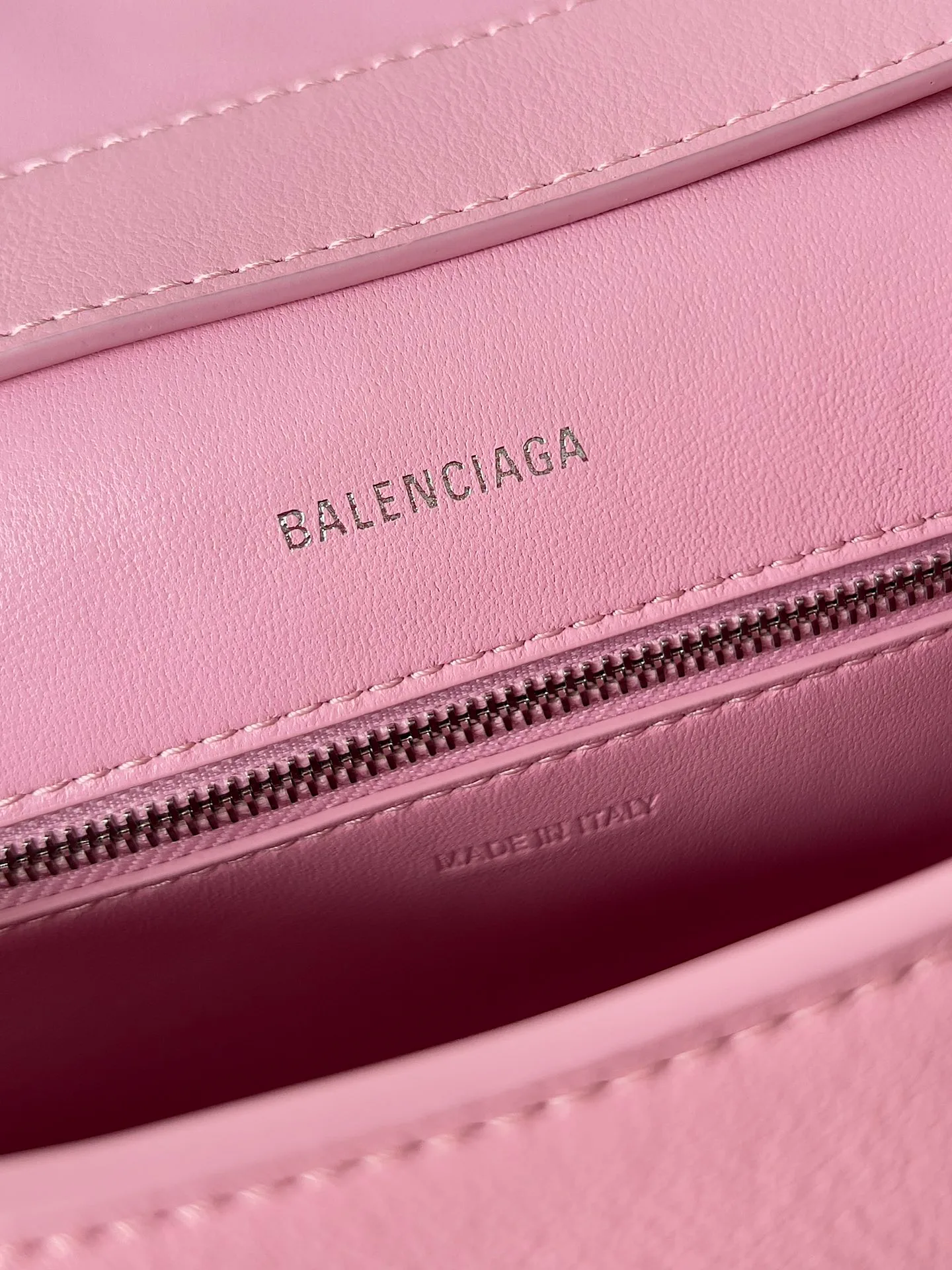Классические Сумки Женские Balenciaga 18619538