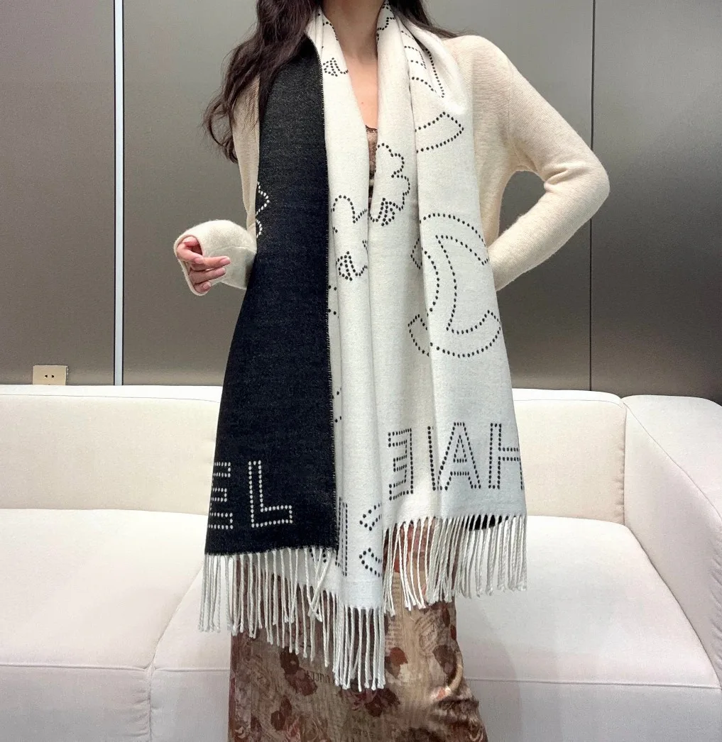 Scarves CHANEL 18322286