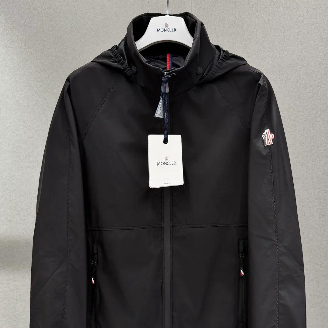 Men's Jackets And Down Jackets MONCLER 17721102