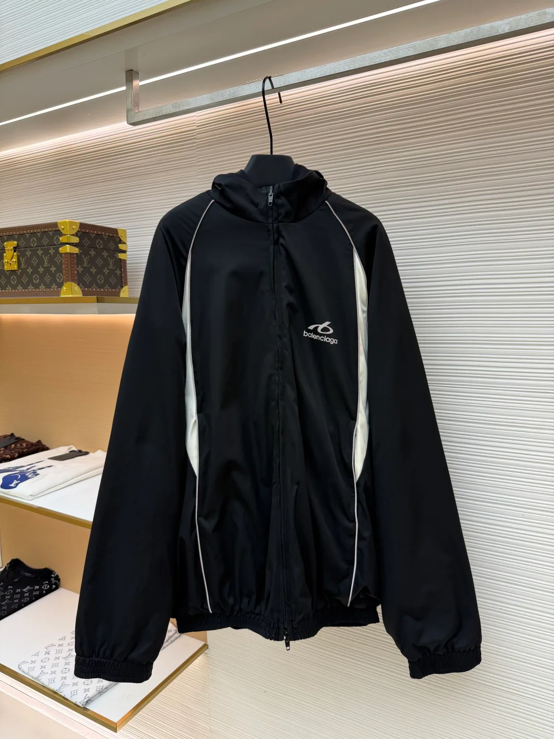 Men's Sweatshirts And Hoodies BALENCIAGA 18513781