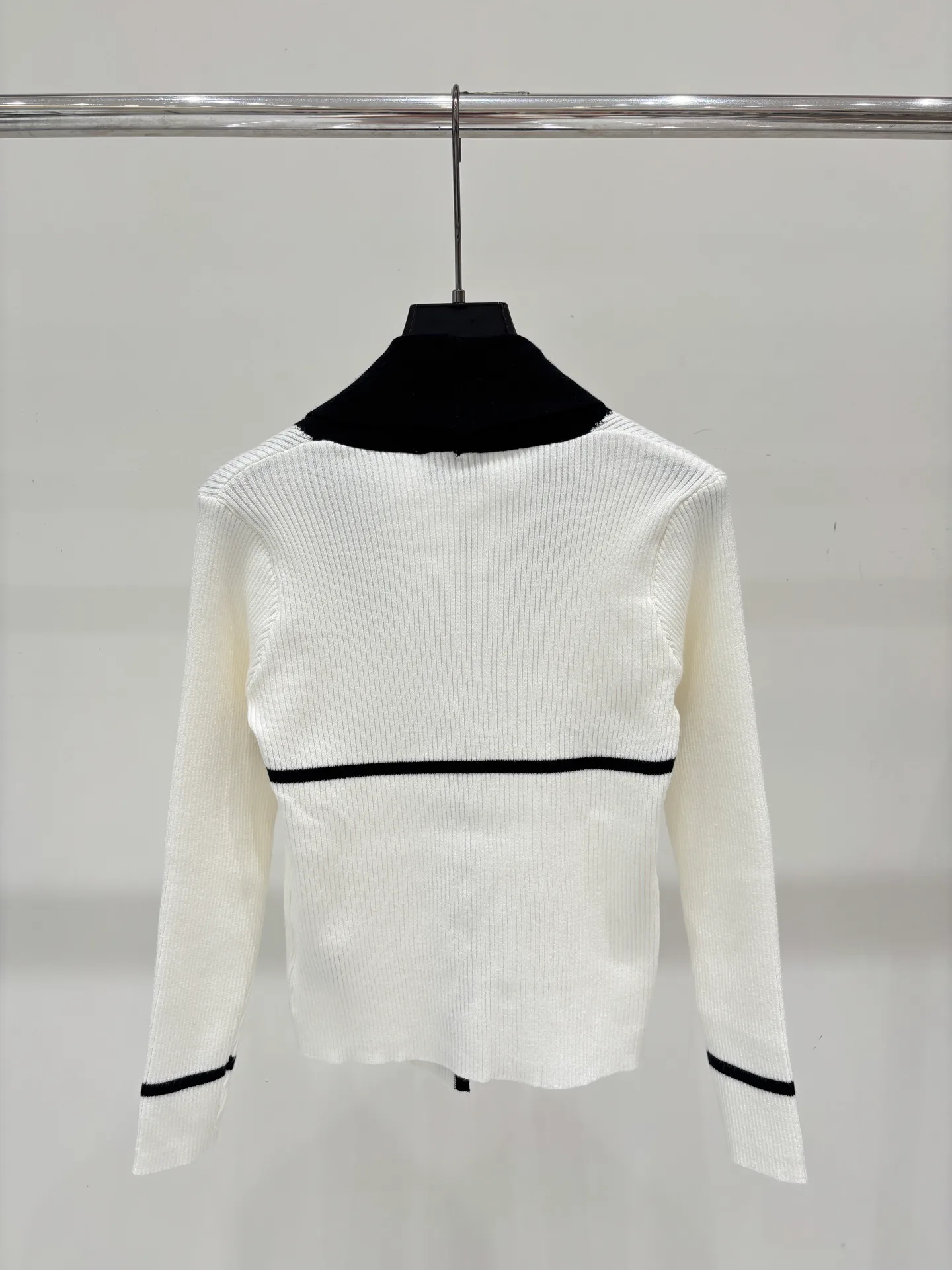 Women's Jumpers And Sweaters CHANEL 18509765