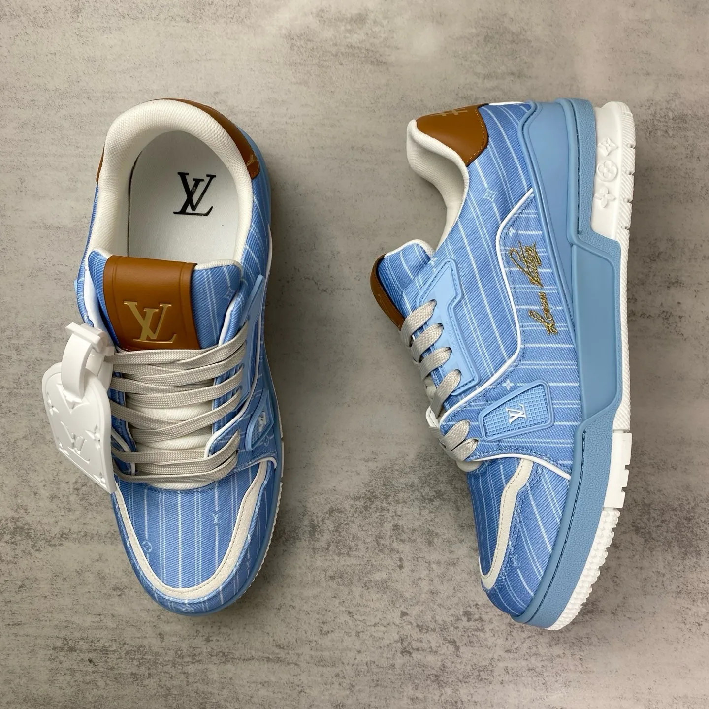 Women's Sneakers LOUIS VUITTON 17961747
